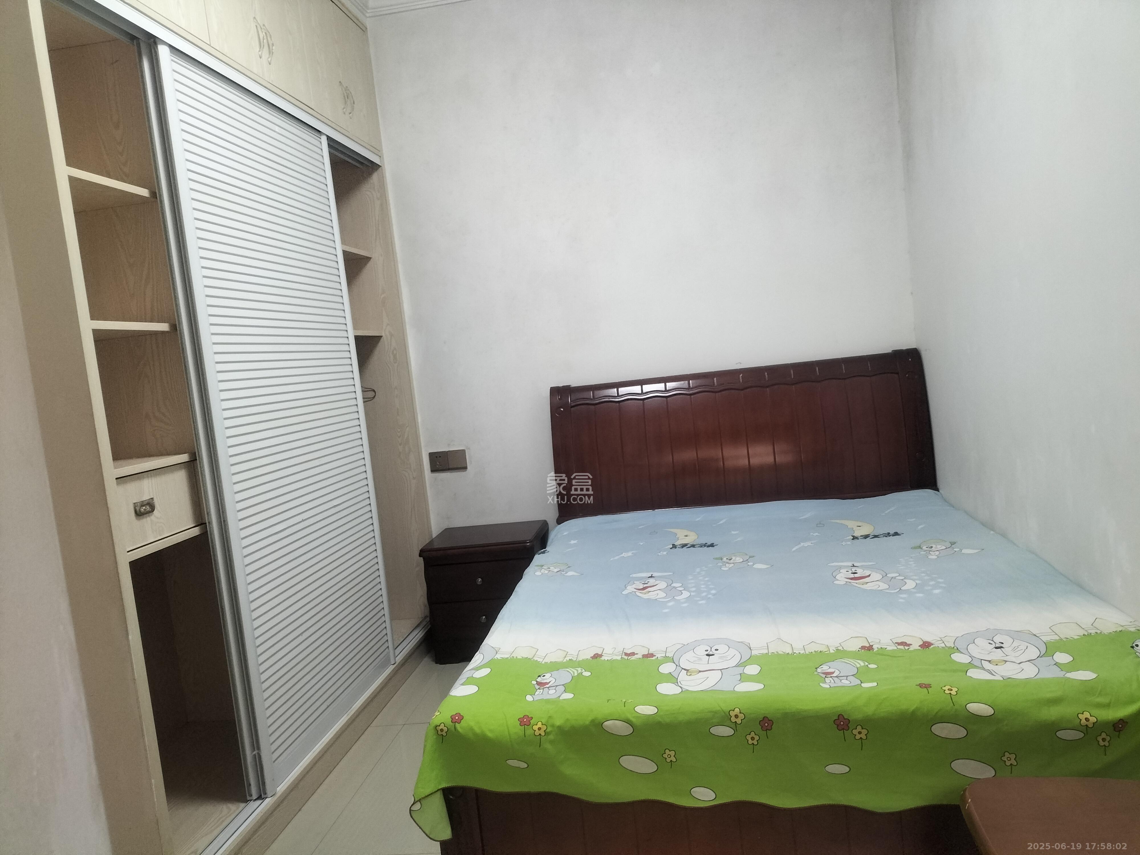 家兴苑  2室2厅1卫    2100.0元/月 家兴苑  2室2厅1卫    2100.0元/月室内图