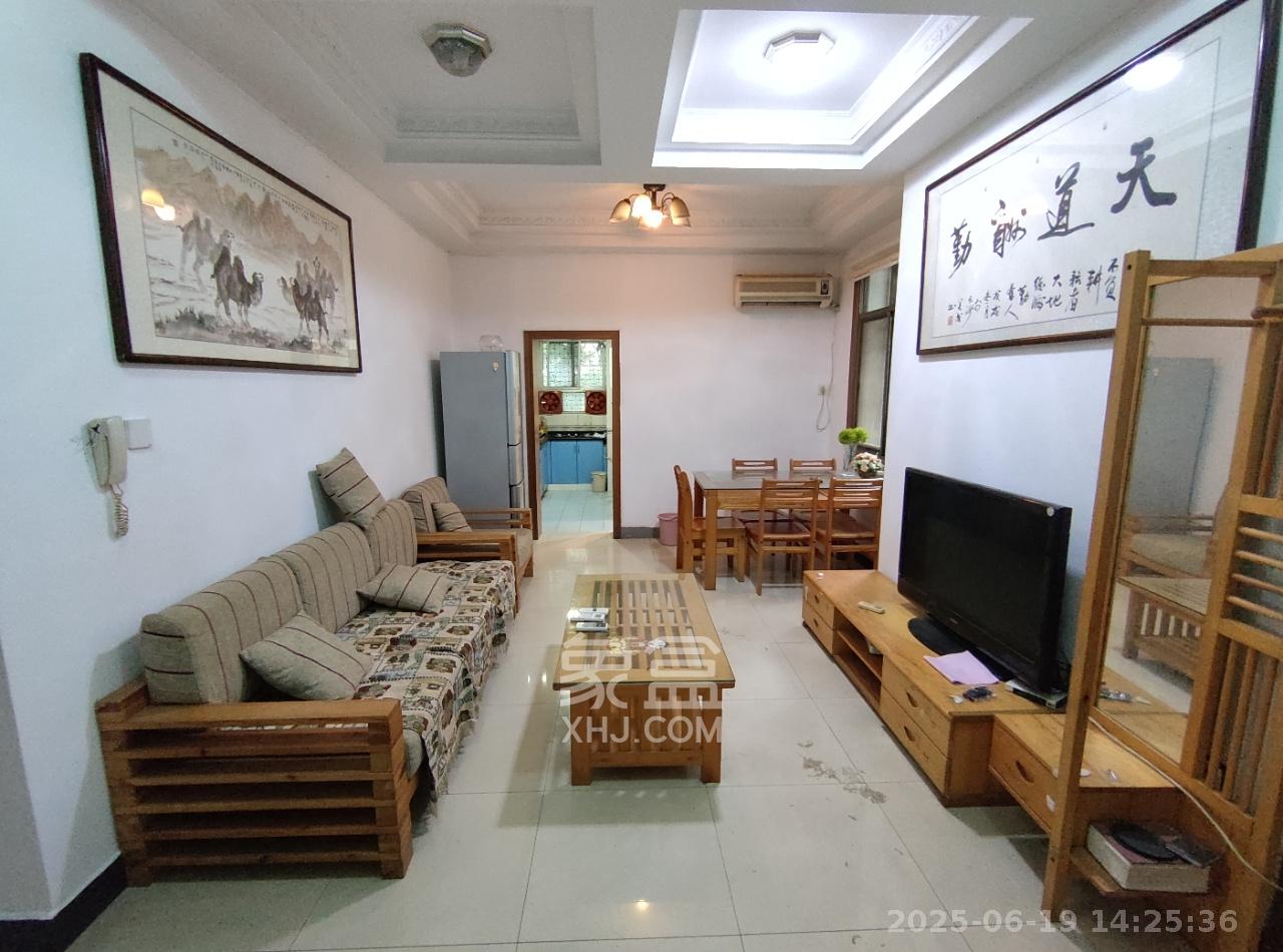 湖南电视台宿舍 3室1厅1卫 2300.0元/月 湖南电视台宿舍 3室1厅1卫 2300.0元/月室内图