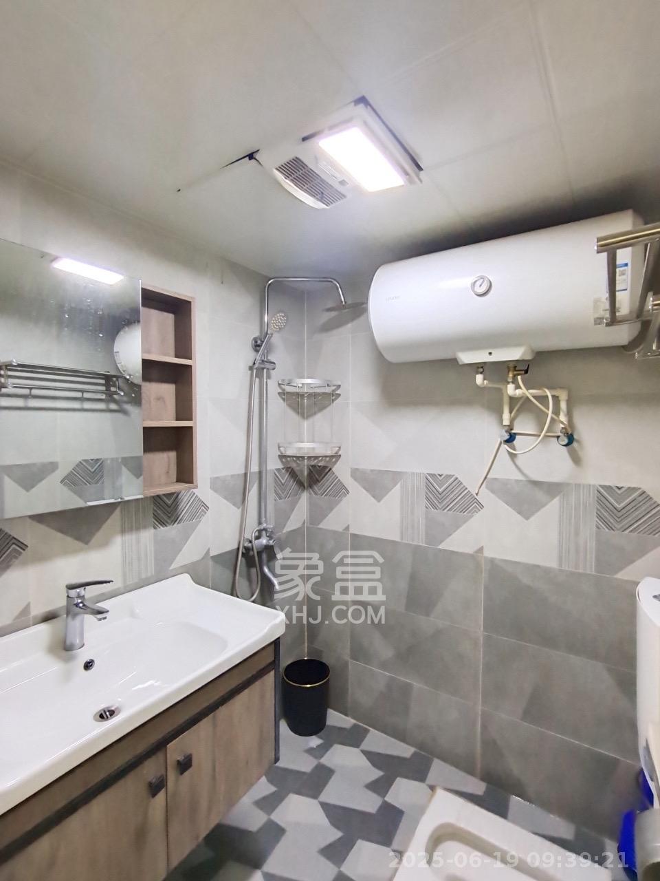 好莱城（弘德西街）  1室1厅1卫   1400.00元/月室内图