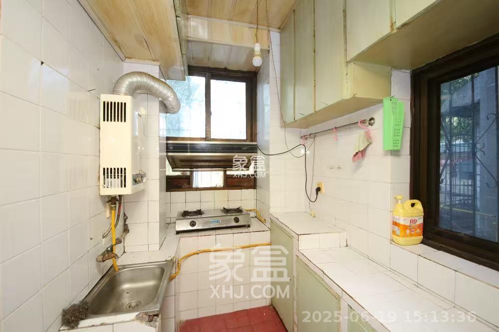 向韶村  2室2厅1卫   2100.00元/月室内图