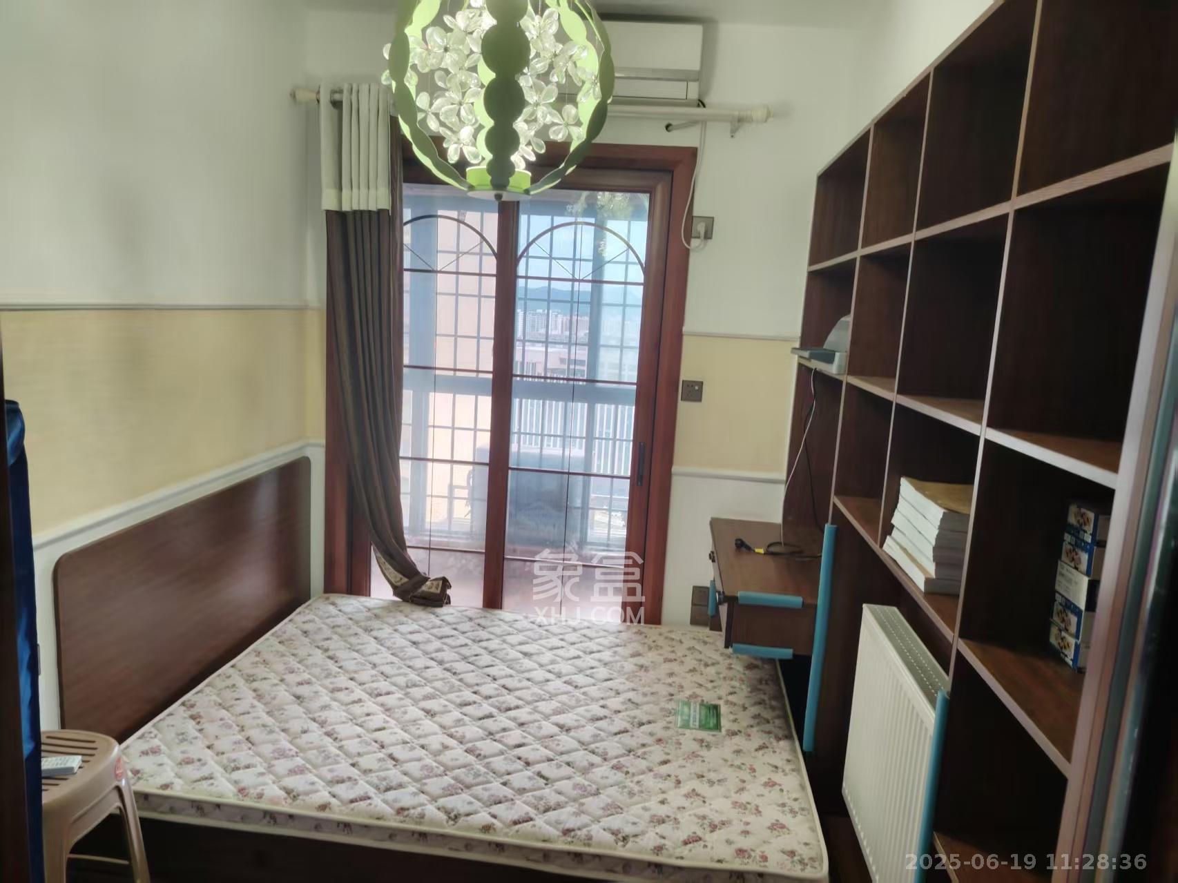 兰亭湾畔 4室2厅2卫 3700.0元/月 兰亭湾畔 4室2厅2卫 3700.0元/月室内图