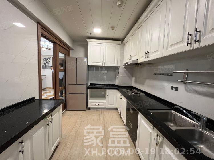 碧桂园威尼斯城  3室2厅2卫    3200.0元/月 碧桂园威尼斯城  3室2厅2卫    3200.0元/月室内图