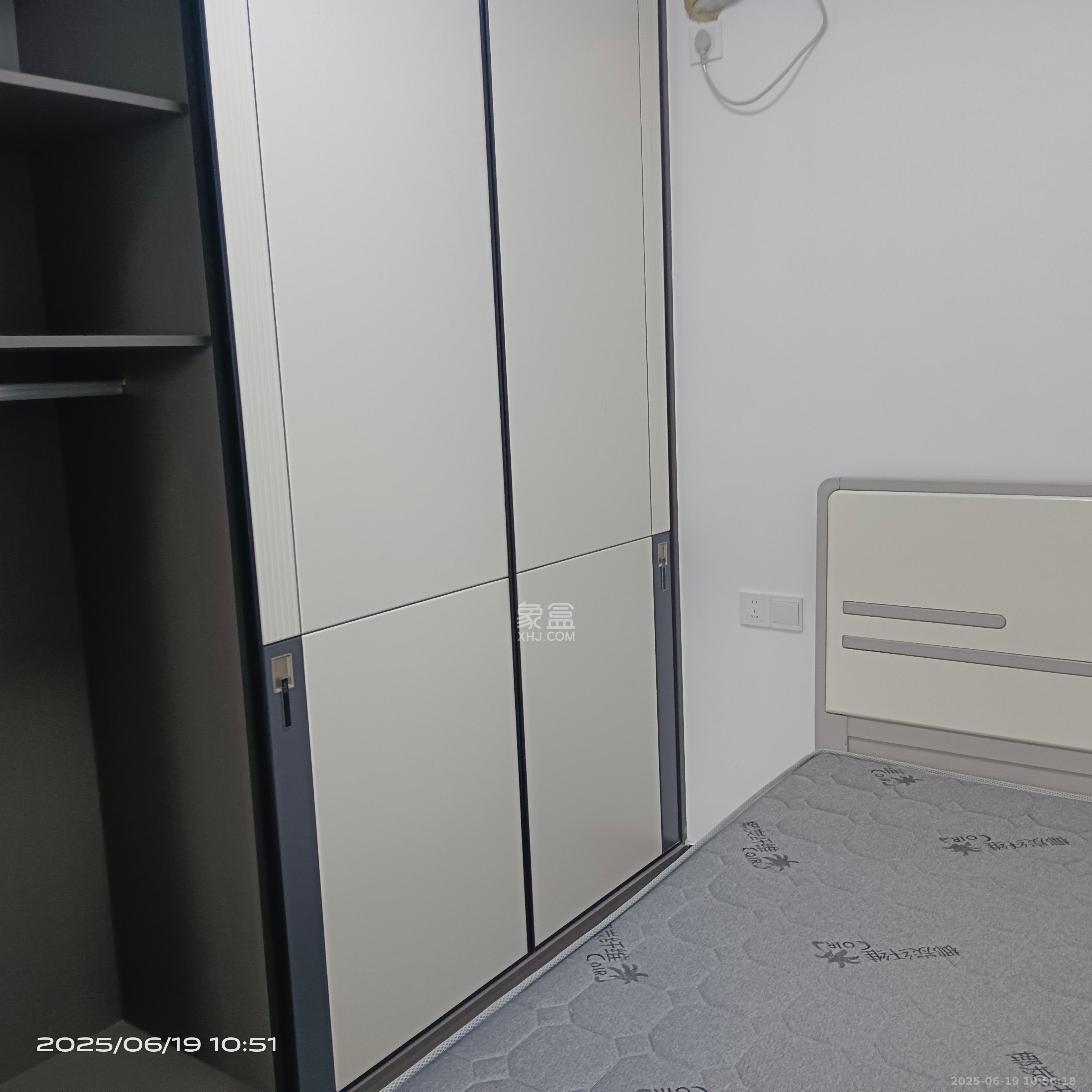 金塘家园  2室1厅1卫   2200.00元/月室内图