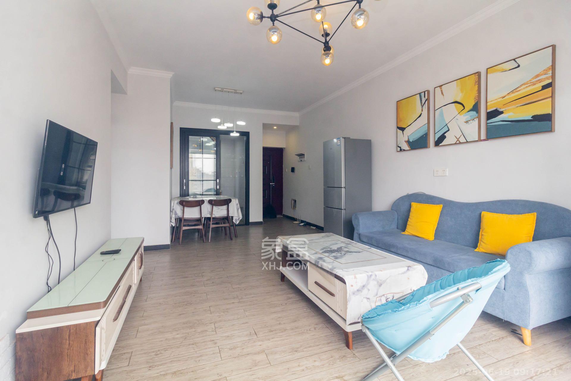 辉煌国际城二期 3室2厅1卫 2800.0元/月 辉煌国际城二期 3室2厅1卫 2800.0元/月室内图