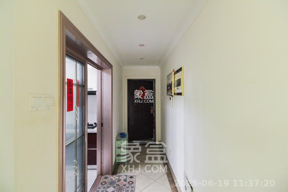 南城印象  3室2厅1卫    2300.0元/月 南城印象  3室2厅1卫    2300.0元/月室内图