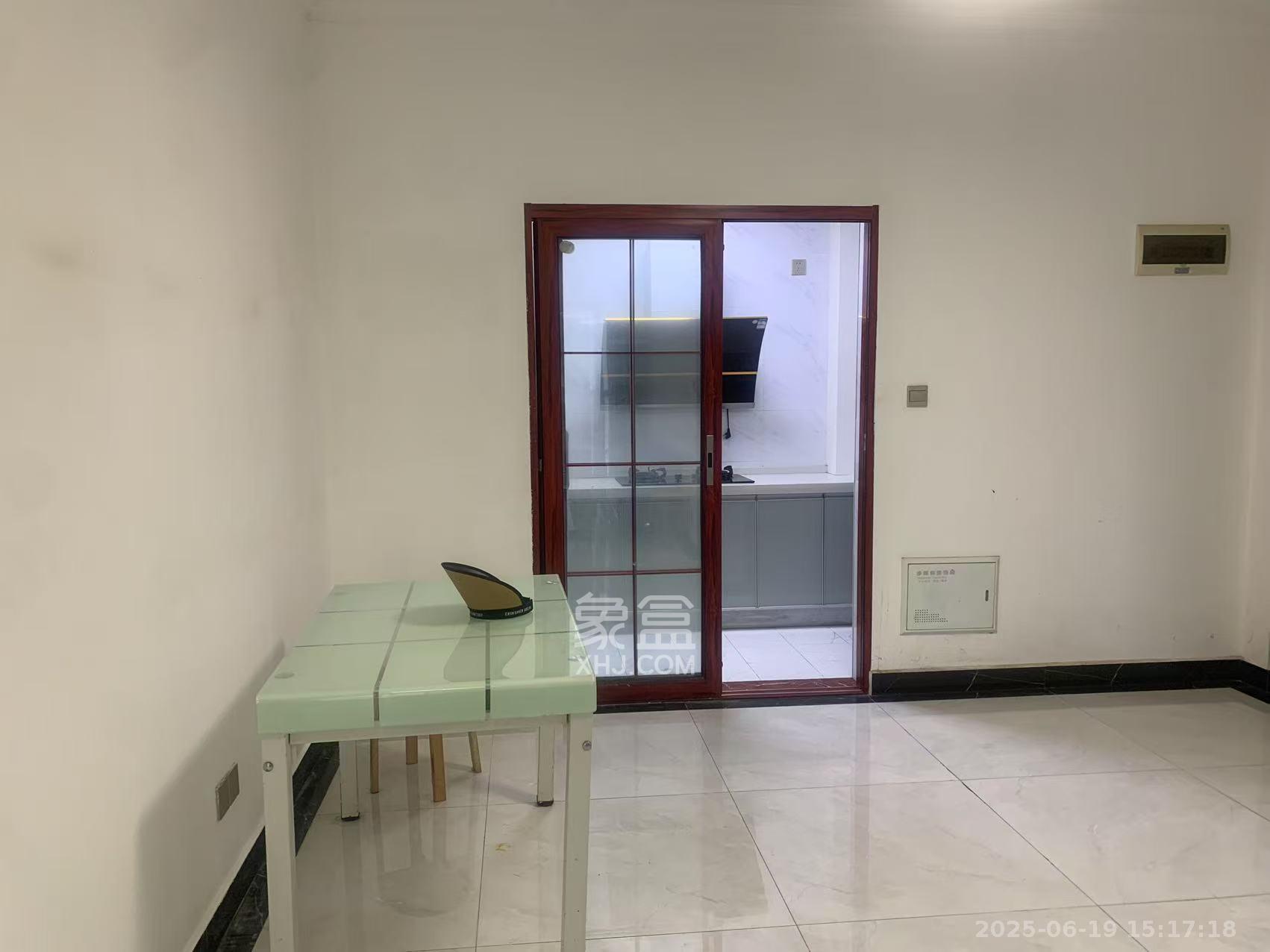 恒基凯旋门三期 3室2厅1卫 2100.0元/月 恒基凯旋门三期 3室2厅1卫 2100.0元/月室内图