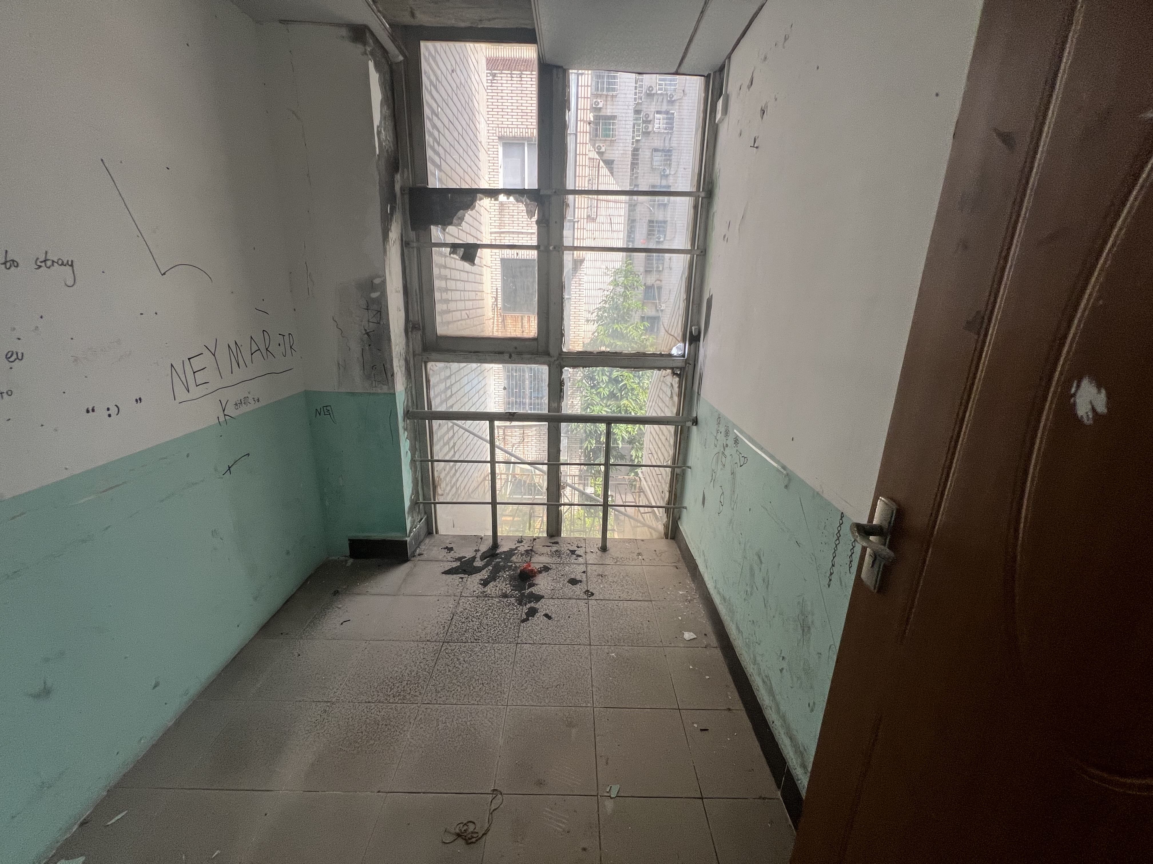 九都大厦 12室2厅3卫 25000.0元/月 九都大厦 12室2厅3卫 25000.0元/月室内图