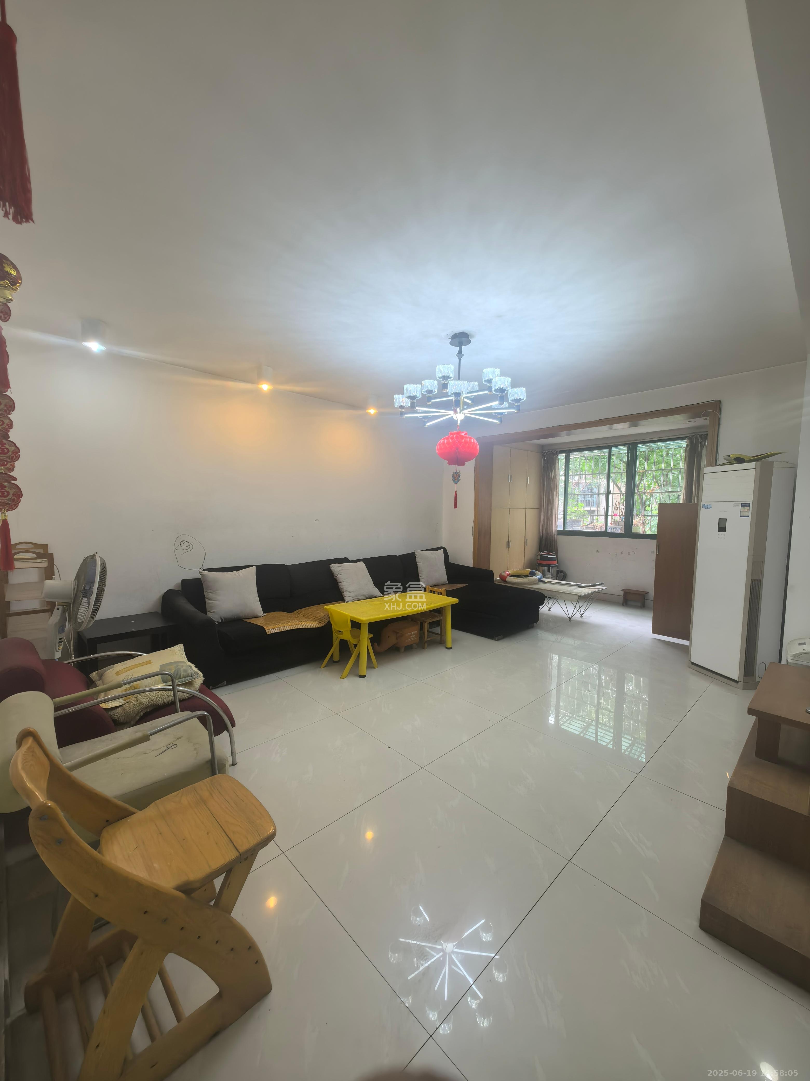 金帆江滨玫瑰园 3室2厅1卫 2000.0元/月 金帆江滨玫瑰园 3室2厅1卫 2000.0元/月室内图