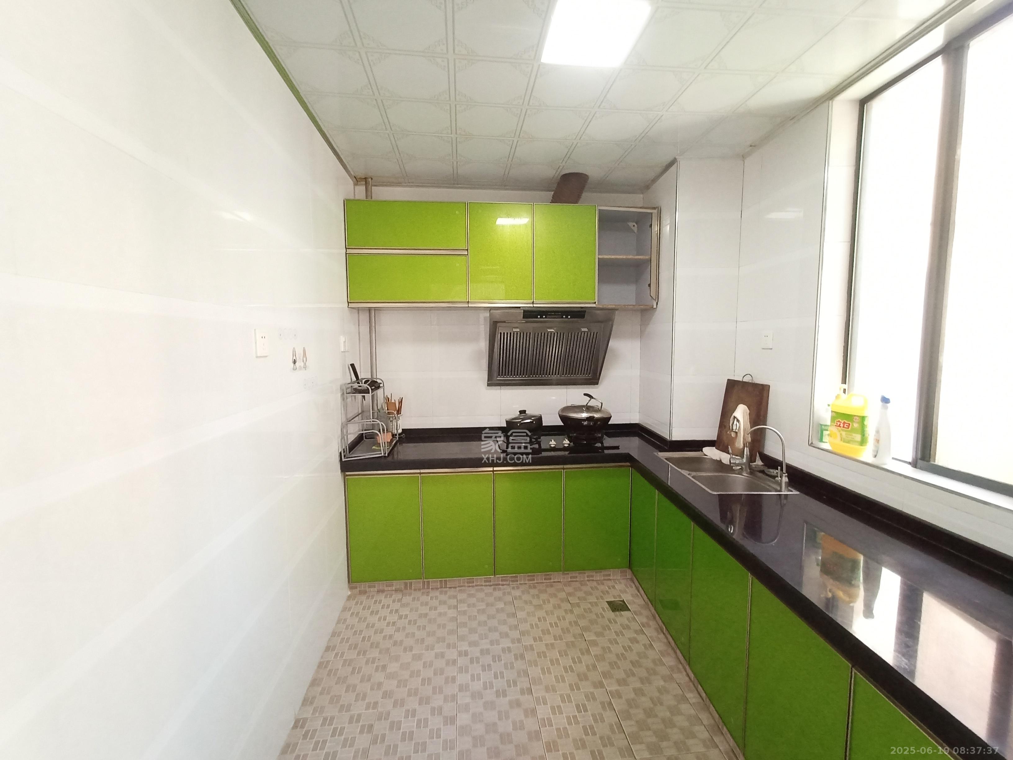 长房时代城 2室2厅1卫 2800.0元/月 长房时代城 2室2厅1卫 2800.0元/月室内图