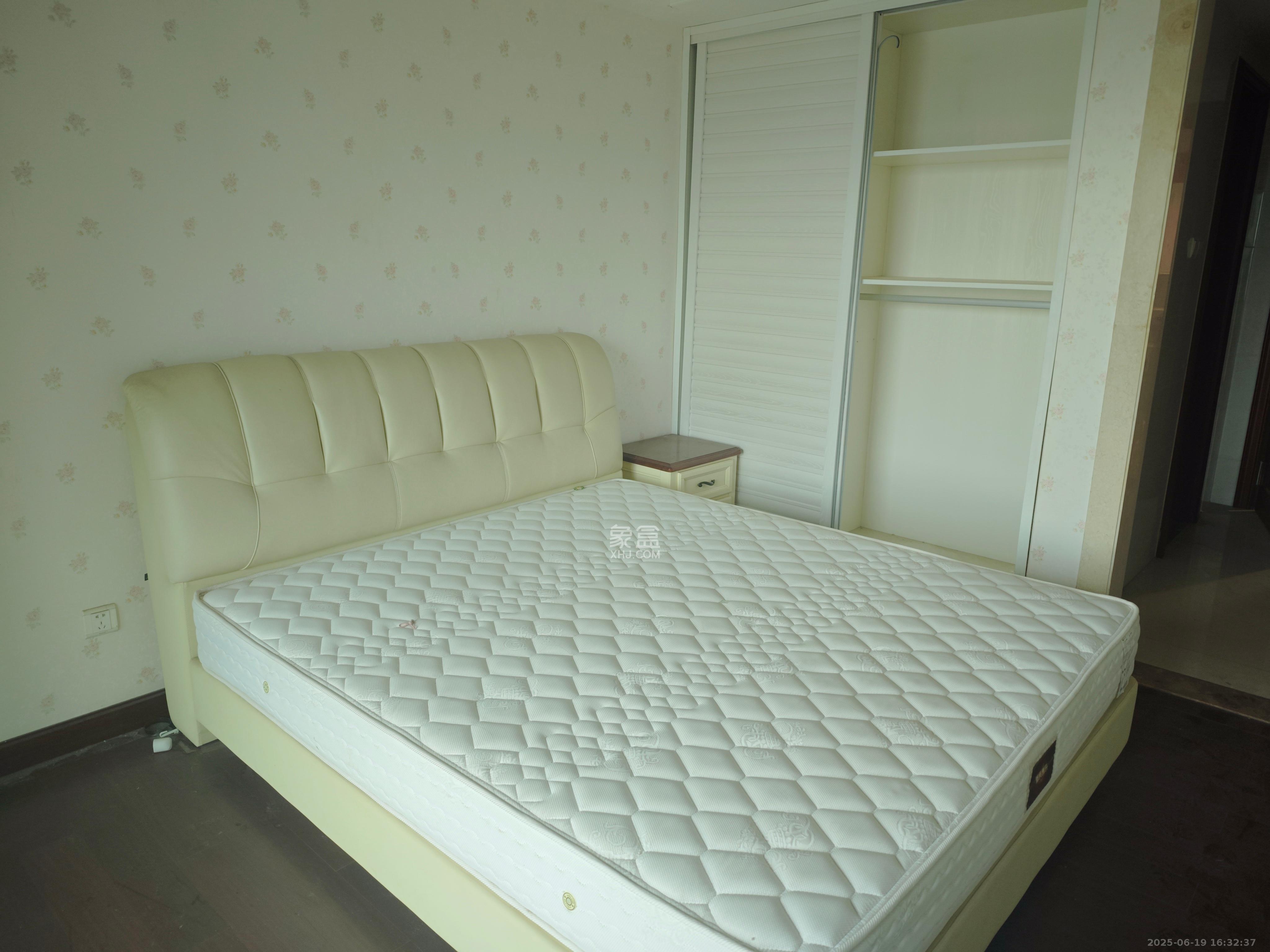恒大华府  1室0厅1卫   1050.00元/月室内图