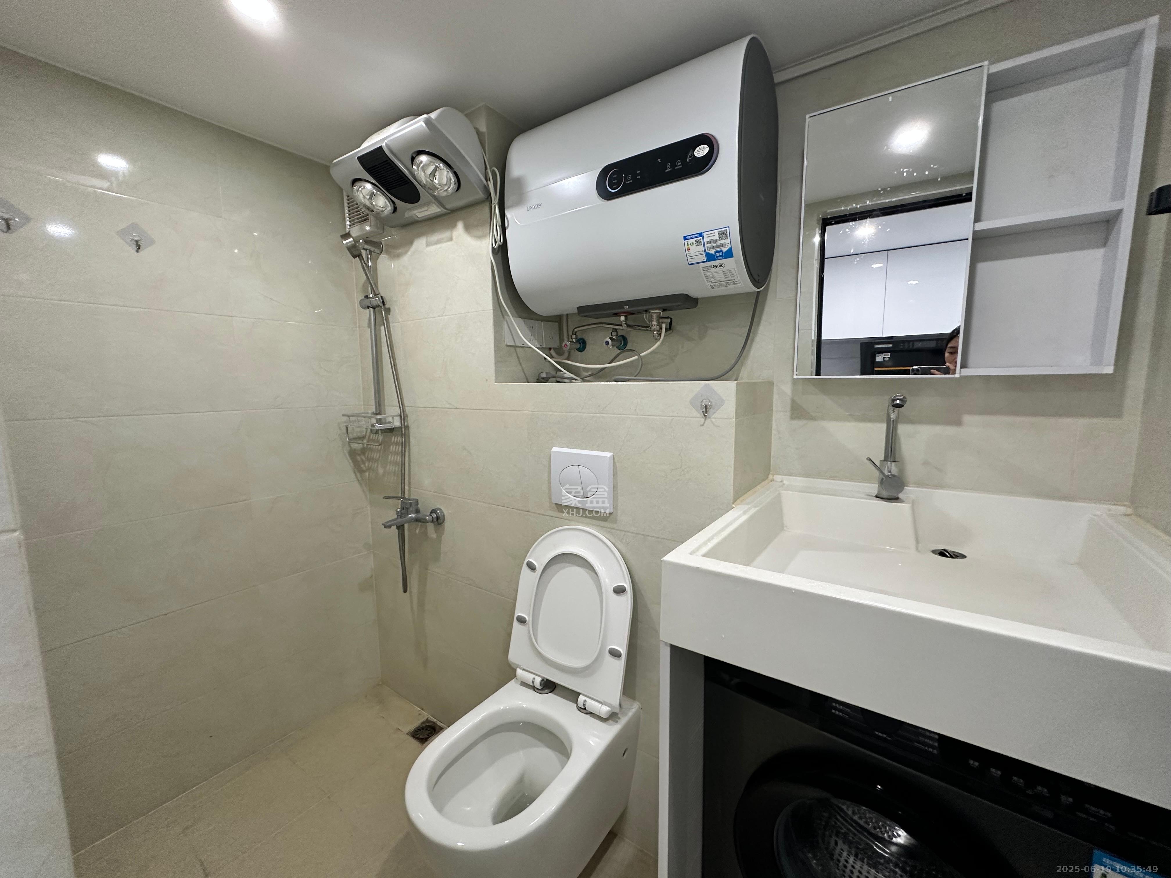 卓越中寰 1室1厅1卫 2100.0元/月 卓越中寰 1室1厅1卫 2100.0元/月室内图