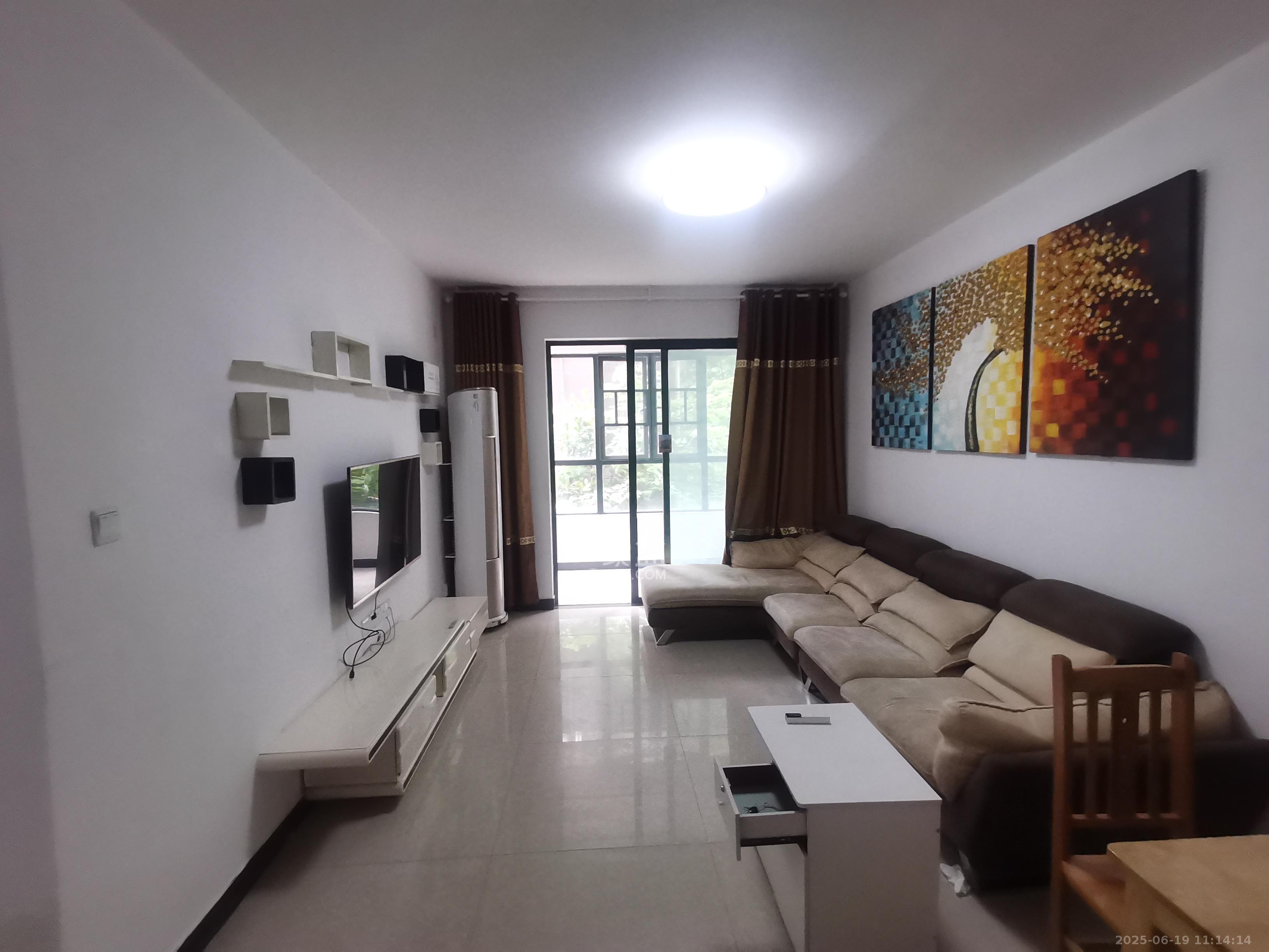 中国铁建梅溪青秀一期 3室2厅1卫 2600.0元/月 中国铁建梅溪青秀一期 3室2厅1卫 2600.0元/月室内图