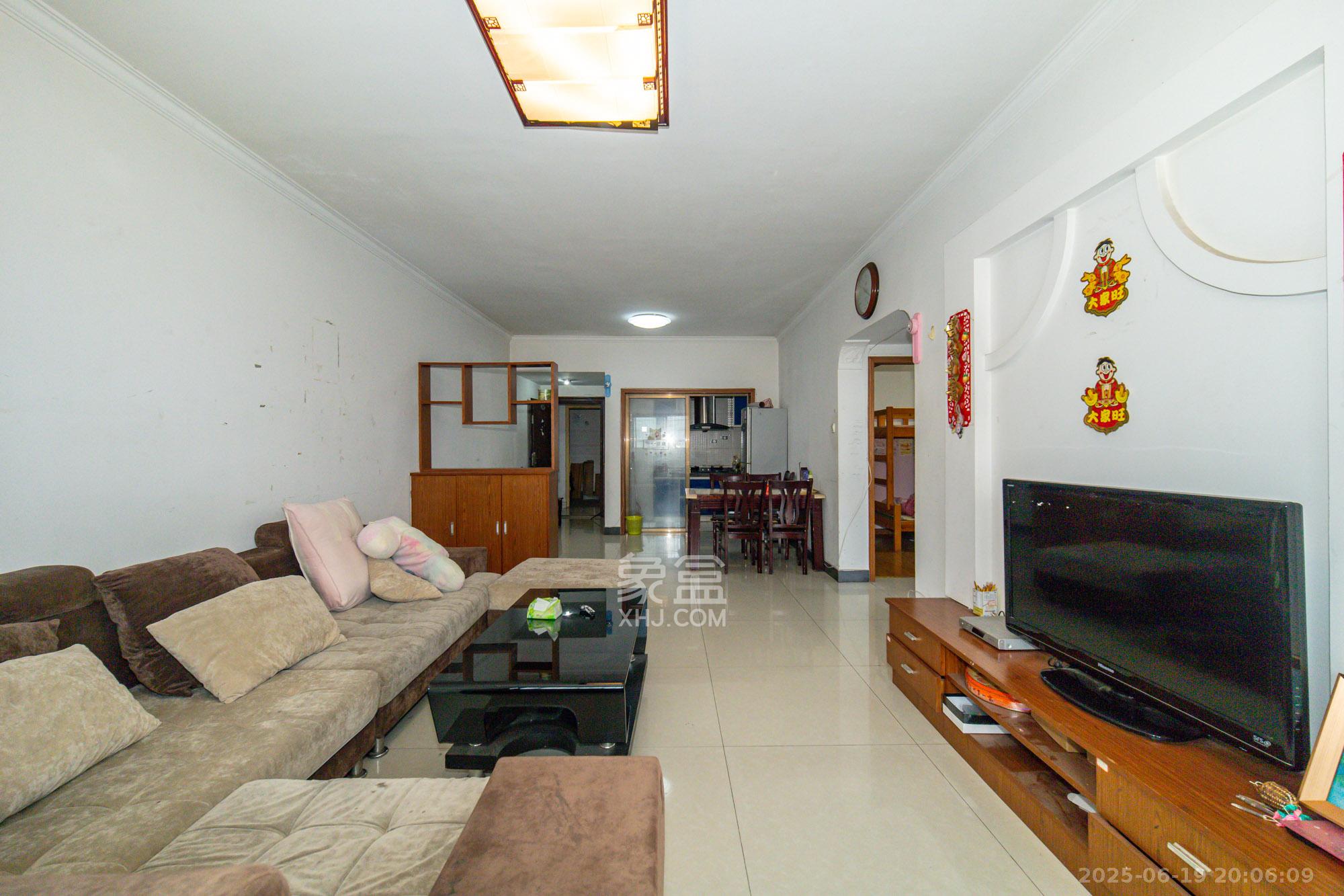 筑梦园 2室2厅1卫 60.0万 筑梦园 2室2厅1卫 60.0万客厅