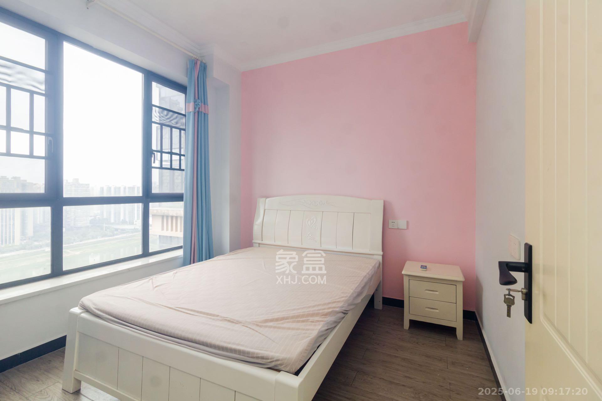 辉煌国际城二期 3室2厅1卫 2800.0元/月 辉煌国际城二期 3室2厅1卫 2800.0元/月室内图