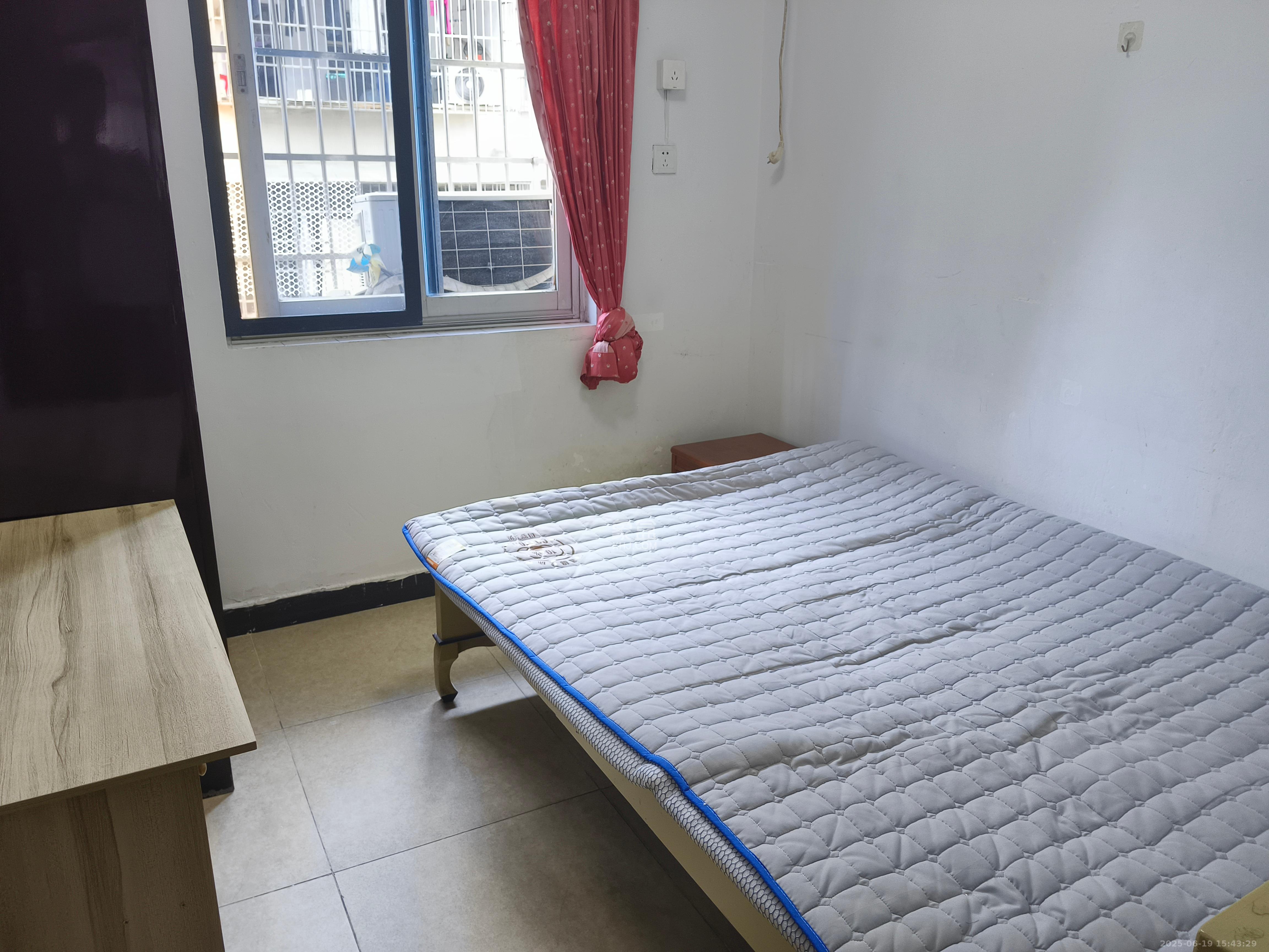 茶馆屋 3室1厅1卫 2000.0元/月 茶馆屋 3室1厅1卫 2000.0元/月室内图