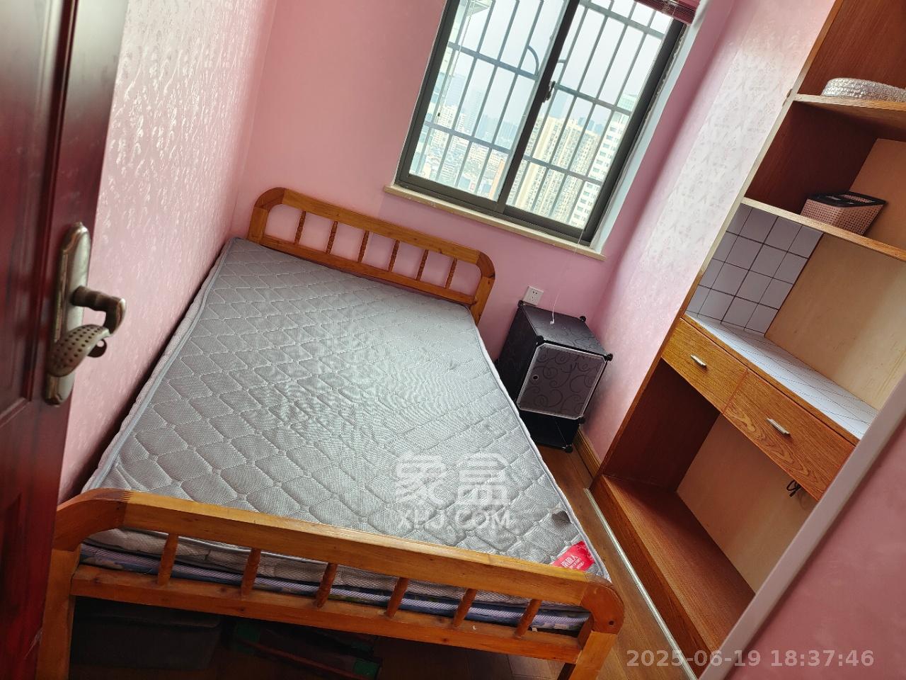 少帅府  1室1厅1卫    2500.0元/月 少帅府  1室1厅1卫    2500.0元/月室内图