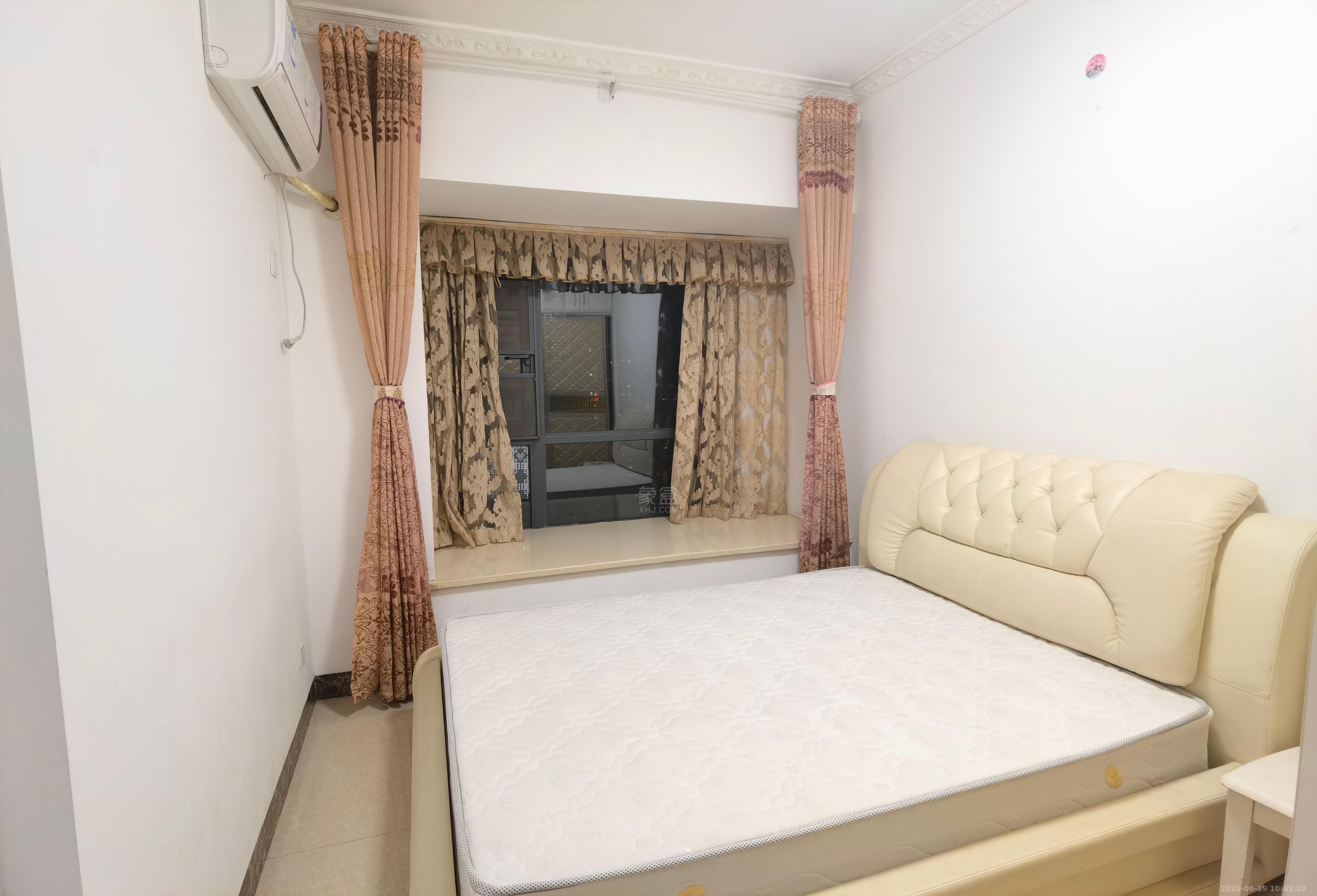 美的城一期 3室2厅2卫 1800.0元/月 美的城一期 3室2厅2卫 1800.0元/月室内图