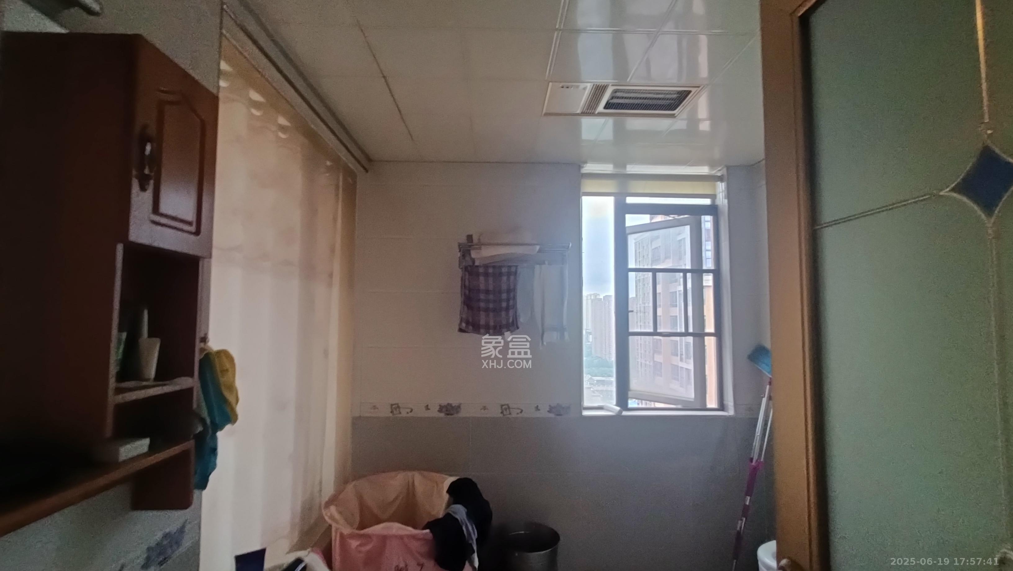 潇湘名城(新里程潇湘名城) 5室2厅2卫 3500.0元/月 潇湘名城(新里程潇湘名城) 5室2厅2卫 3500.0元/月室内图