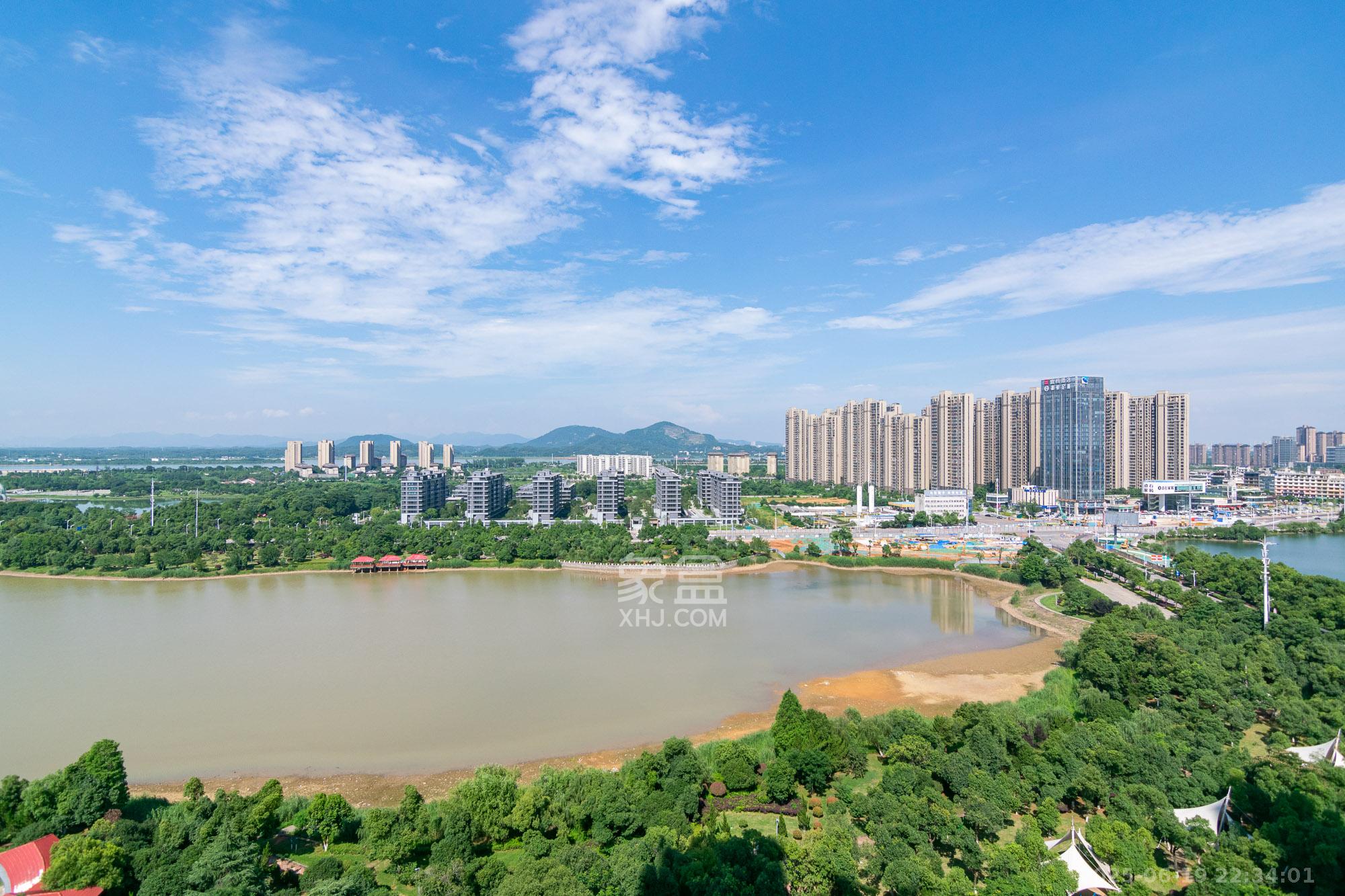 丽景华庭  4室2厅2卫   69.80万其他