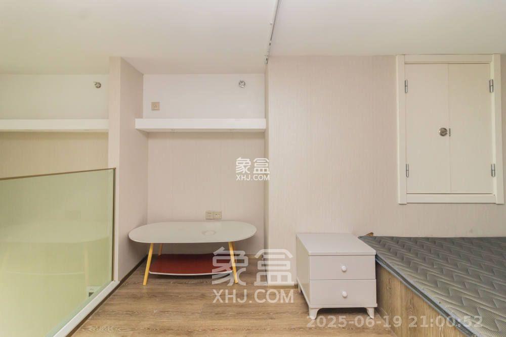 华远海蓝郡  2室2厅1卫   800.00元/月室内图