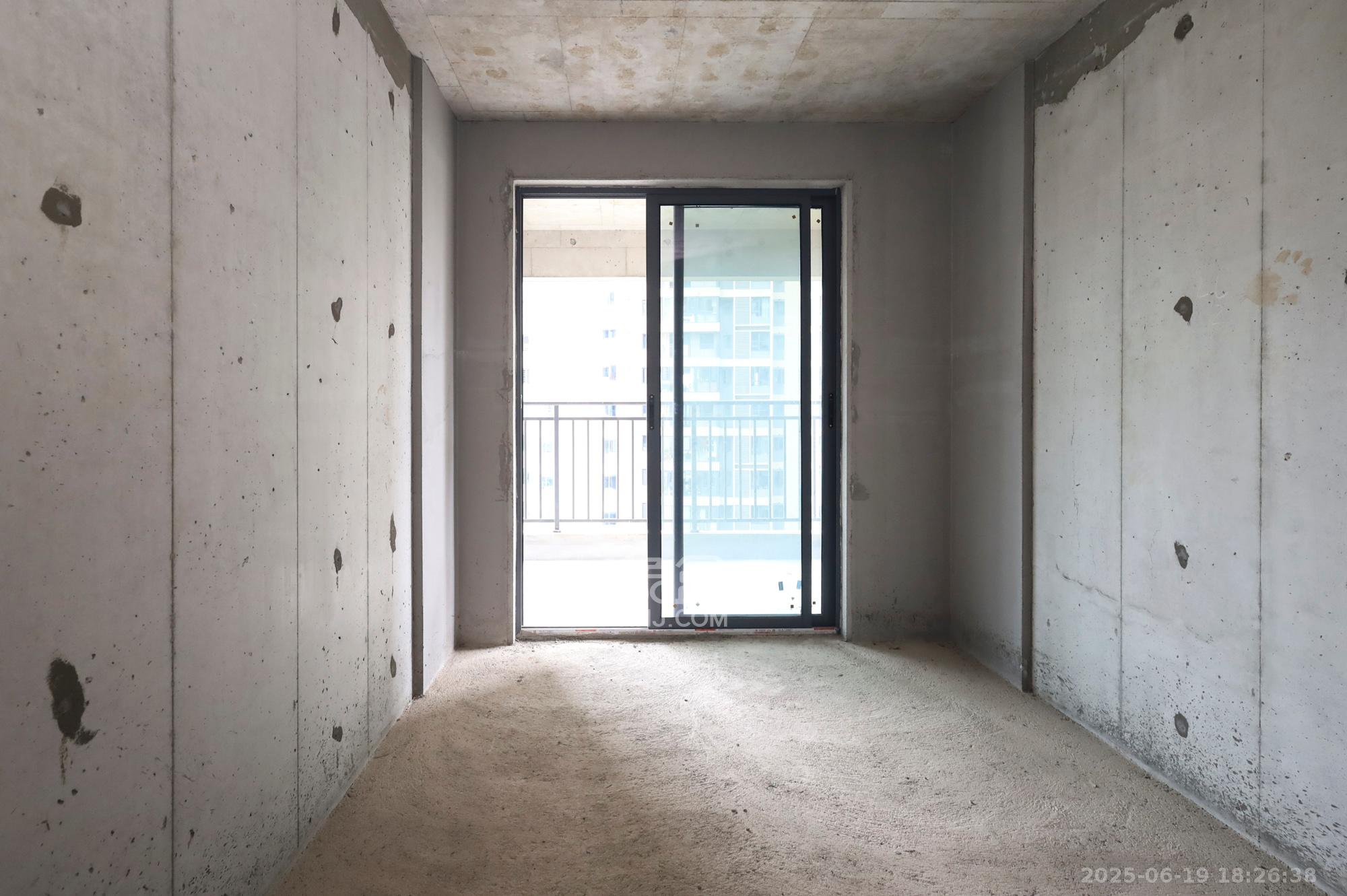 嘉宇北部湾BC区  4室2厅2卫    67.0万 嘉宇北部湾BC区  4室2厅2卫    67.0万卧室