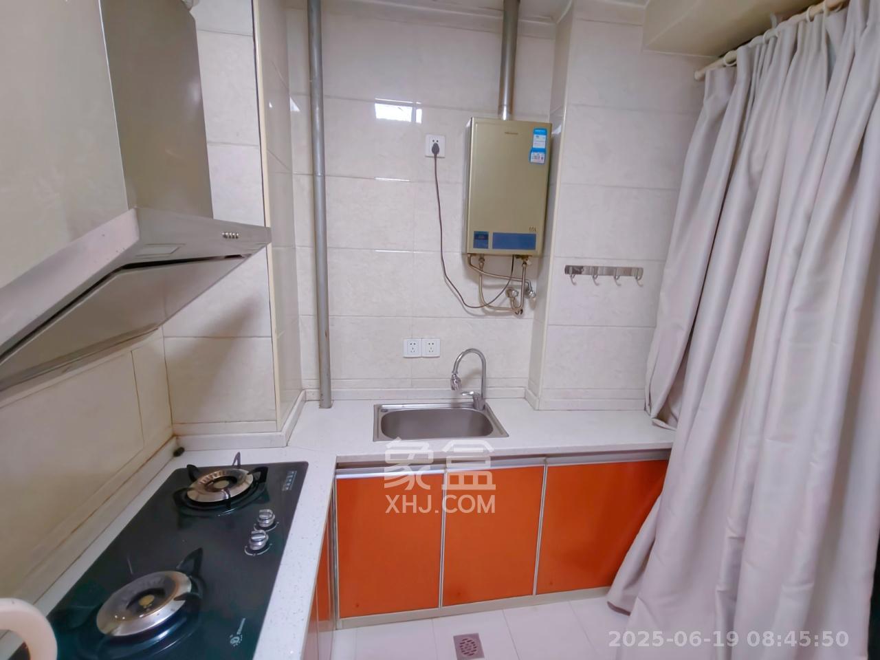 建鑫二期  1室1厅1卫   1300.00元/月室内图