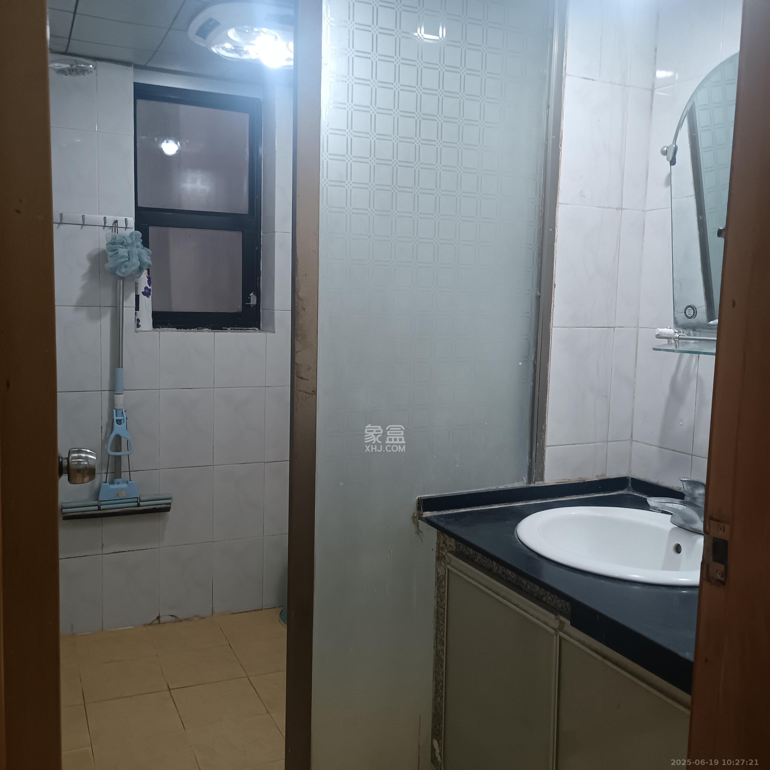 建行芙蓉支行宿舍 2室2厅1卫 2800.0元/月 建行芙蓉支行宿舍 2室2厅1卫 2800.0元/月室内图