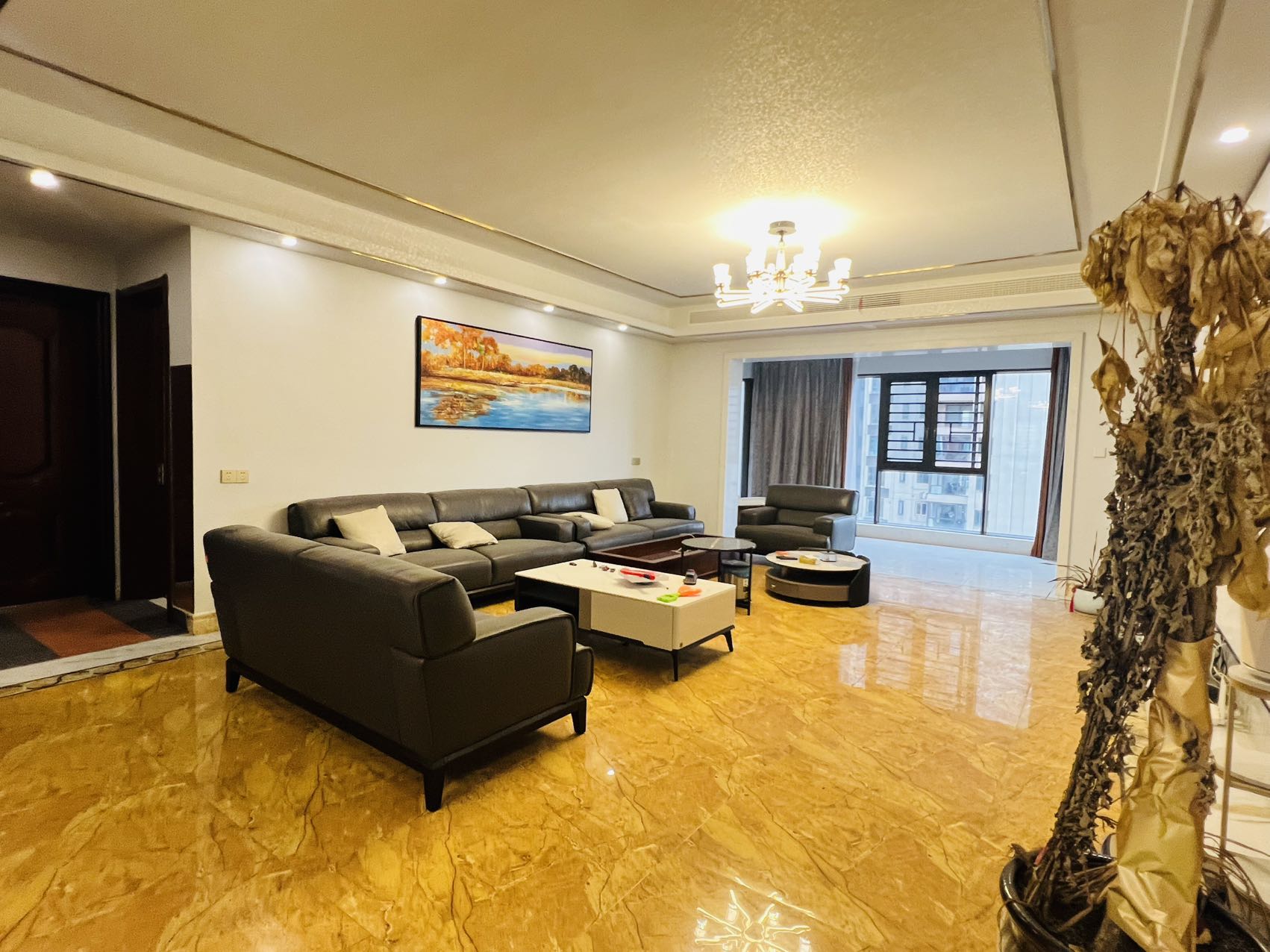 碧桂园 5室2厅3卫 210.0万 碧桂园 5室2厅3卫 210.0万室内图