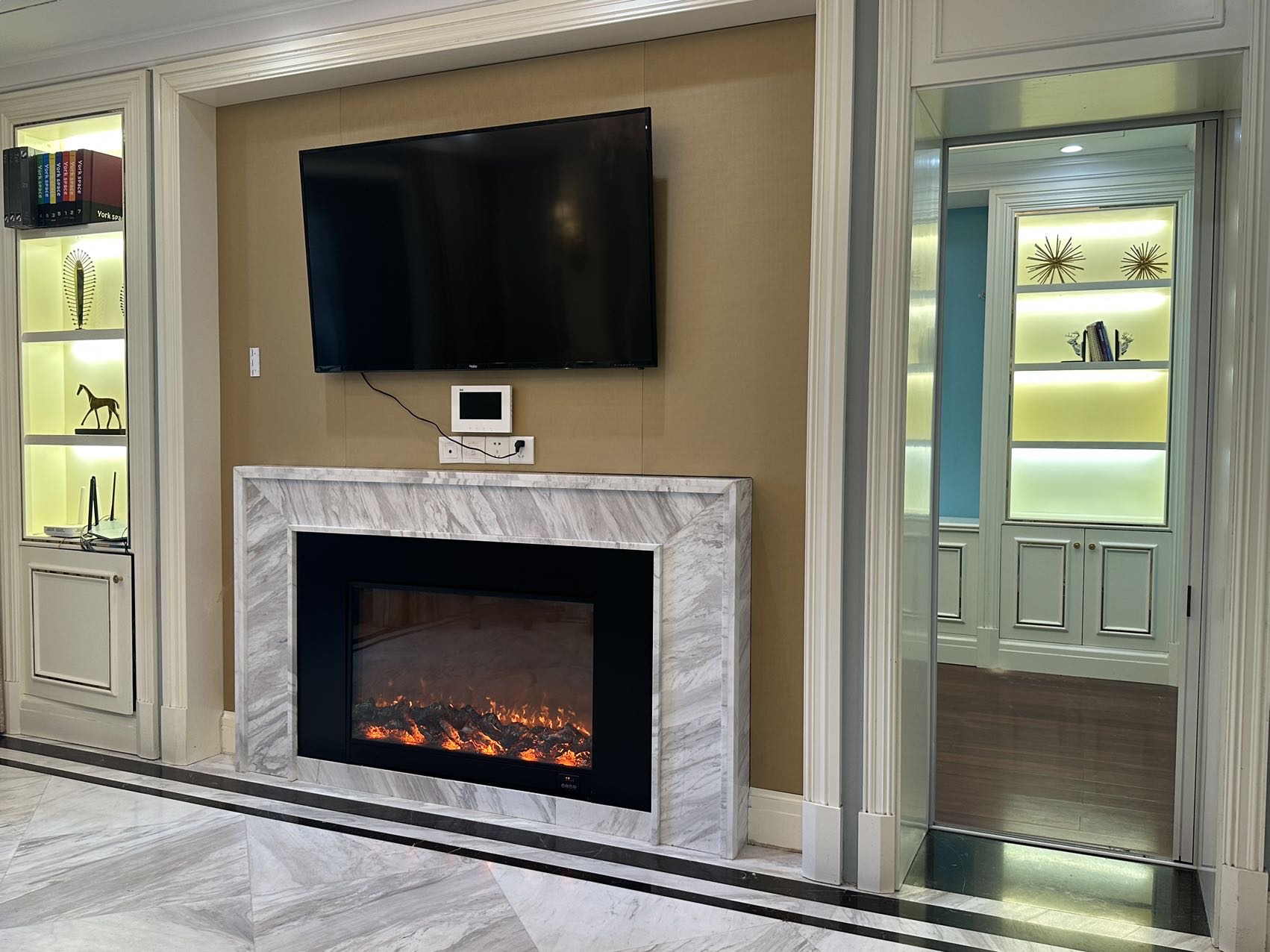 海航豪庭南苑  3室2厅1卫    5000.0元/月 海航豪庭南苑  3室2厅1卫    5000.0元/月室内图