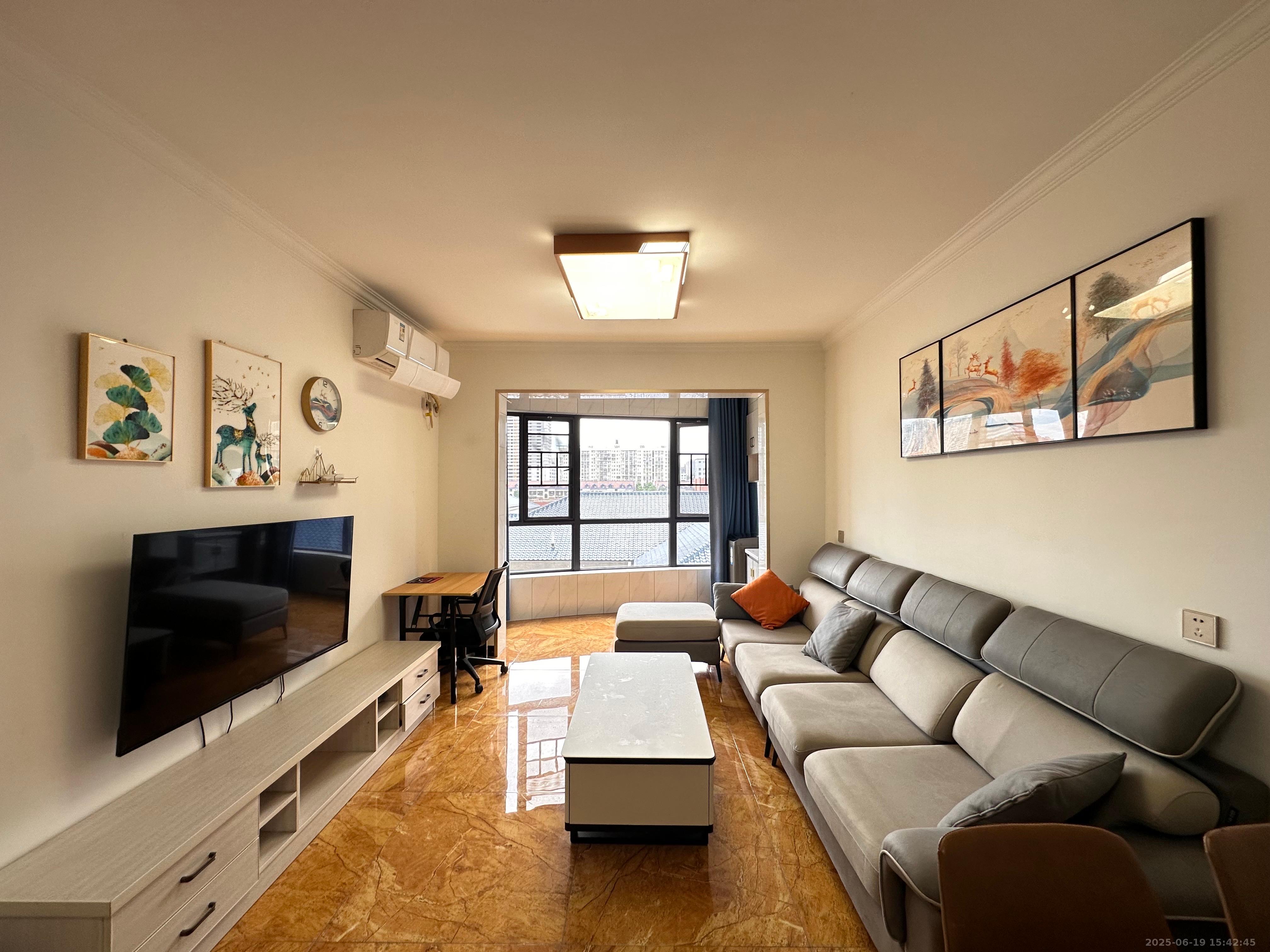 嘉雨兴园 2室1厅1卫 3000.0元/月 嘉雨兴园 2室1厅1卫 3000.0元/月室内图