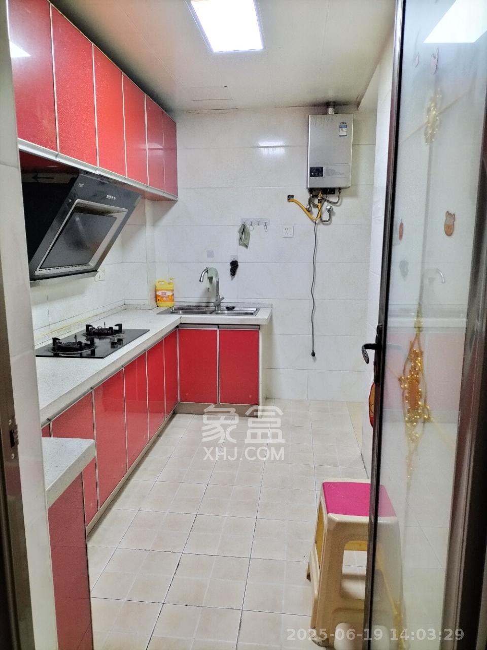 家兴苑 3室2厅1卫 2000.0元/月 家兴苑 3室2厅1卫 2000.0元/月室内图