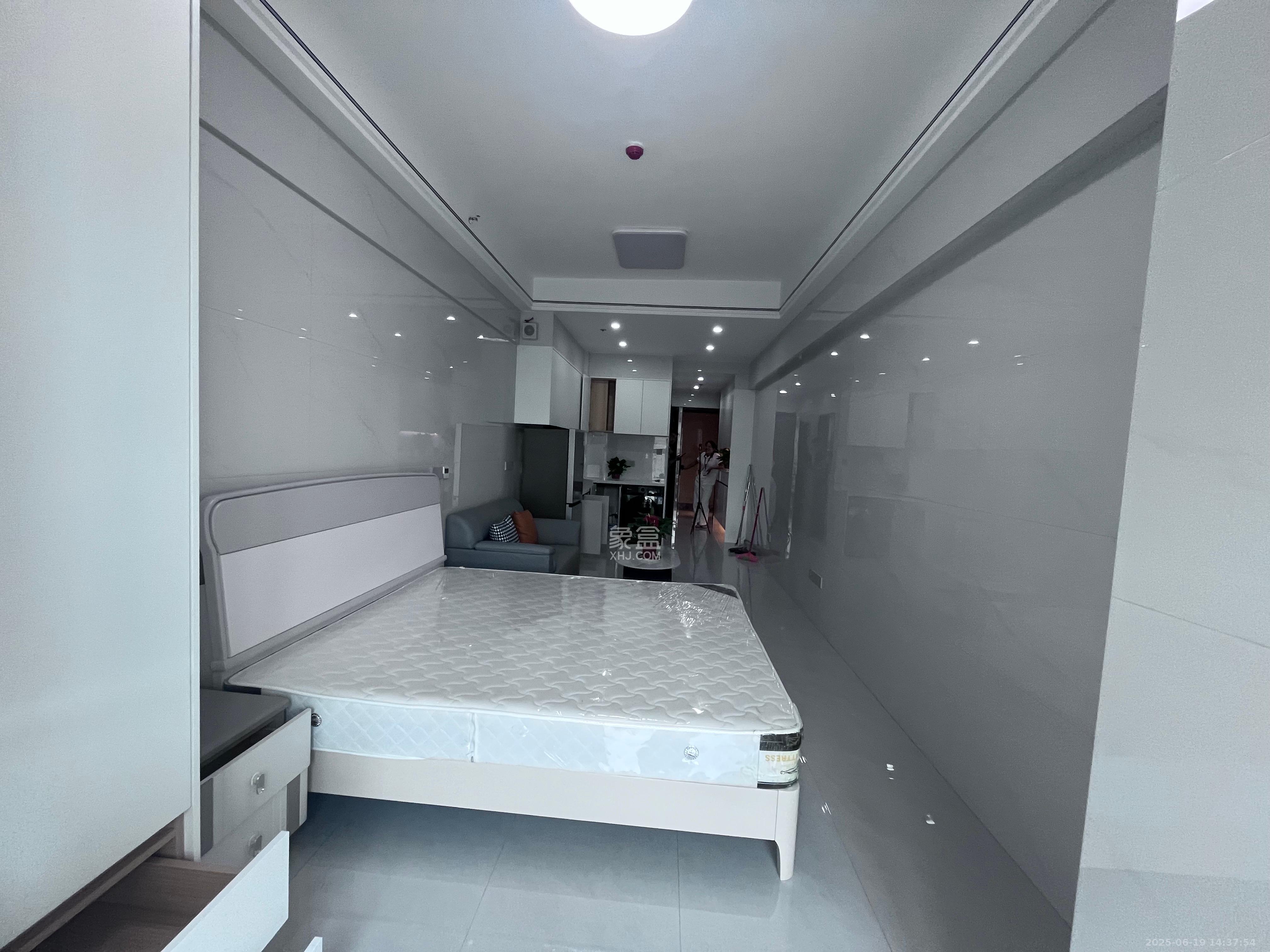 恒大誉府(融誉商业中心) 1室0厅0卫 1600.0元/月 恒大誉府(融誉商业中心) 1室0厅0卫 1600.0元/月室内图