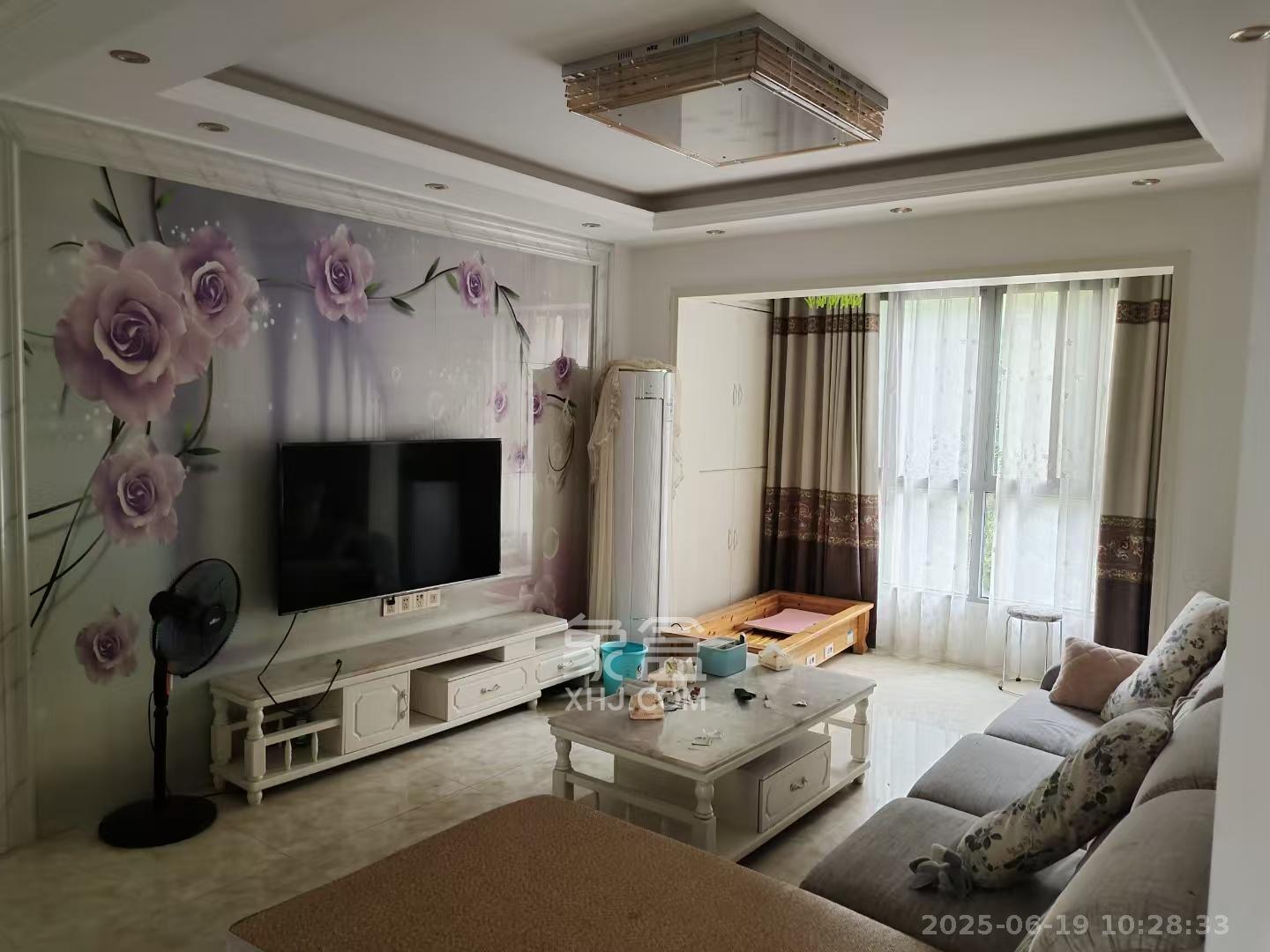 钱隆世家 3室2厅2卫 2200.0元/月 钱隆世家 3室2厅2卫 2200.0元/月室内图