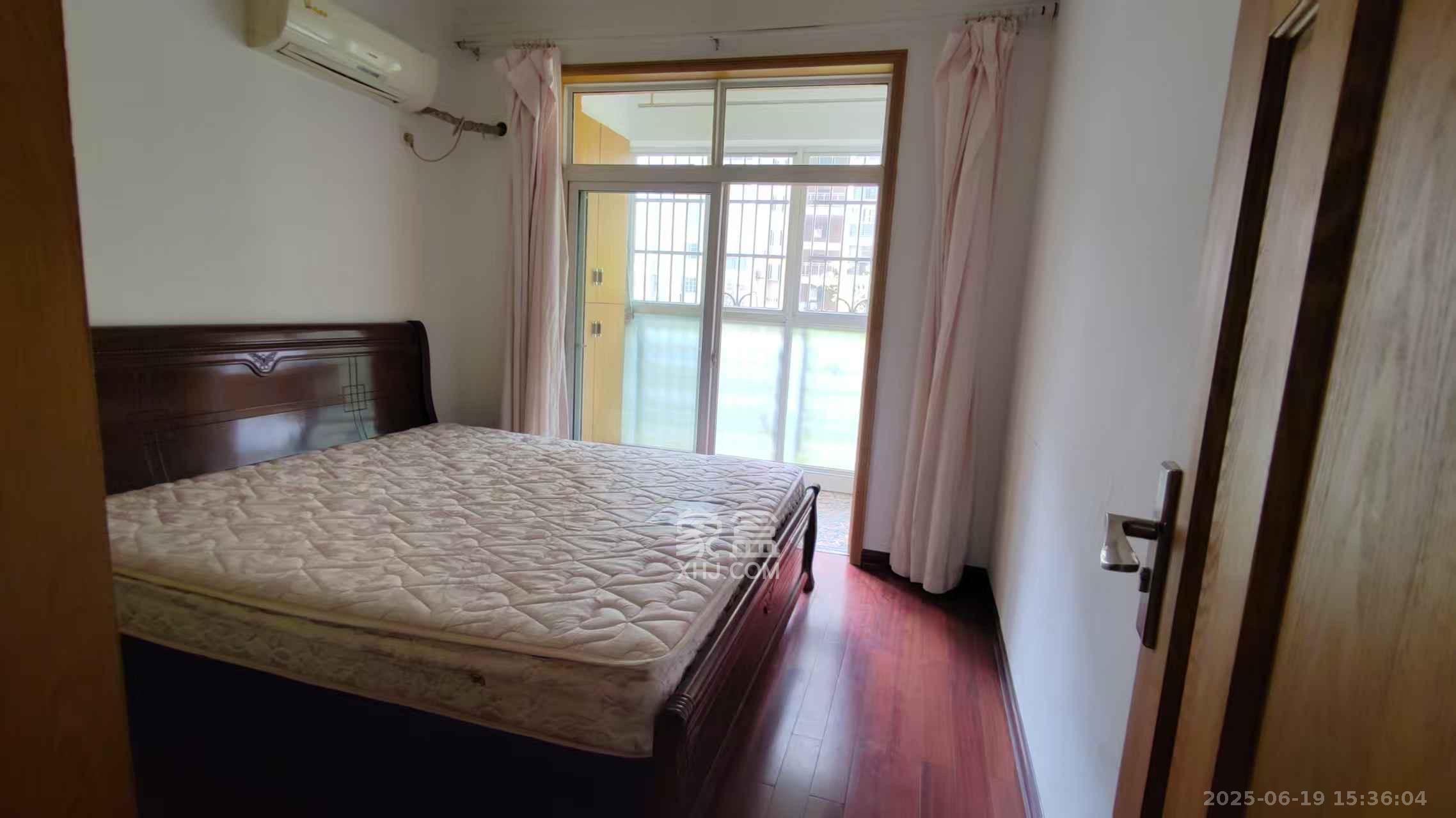 圣力华苑  3室2厅1卫   1650.00元/月室内图