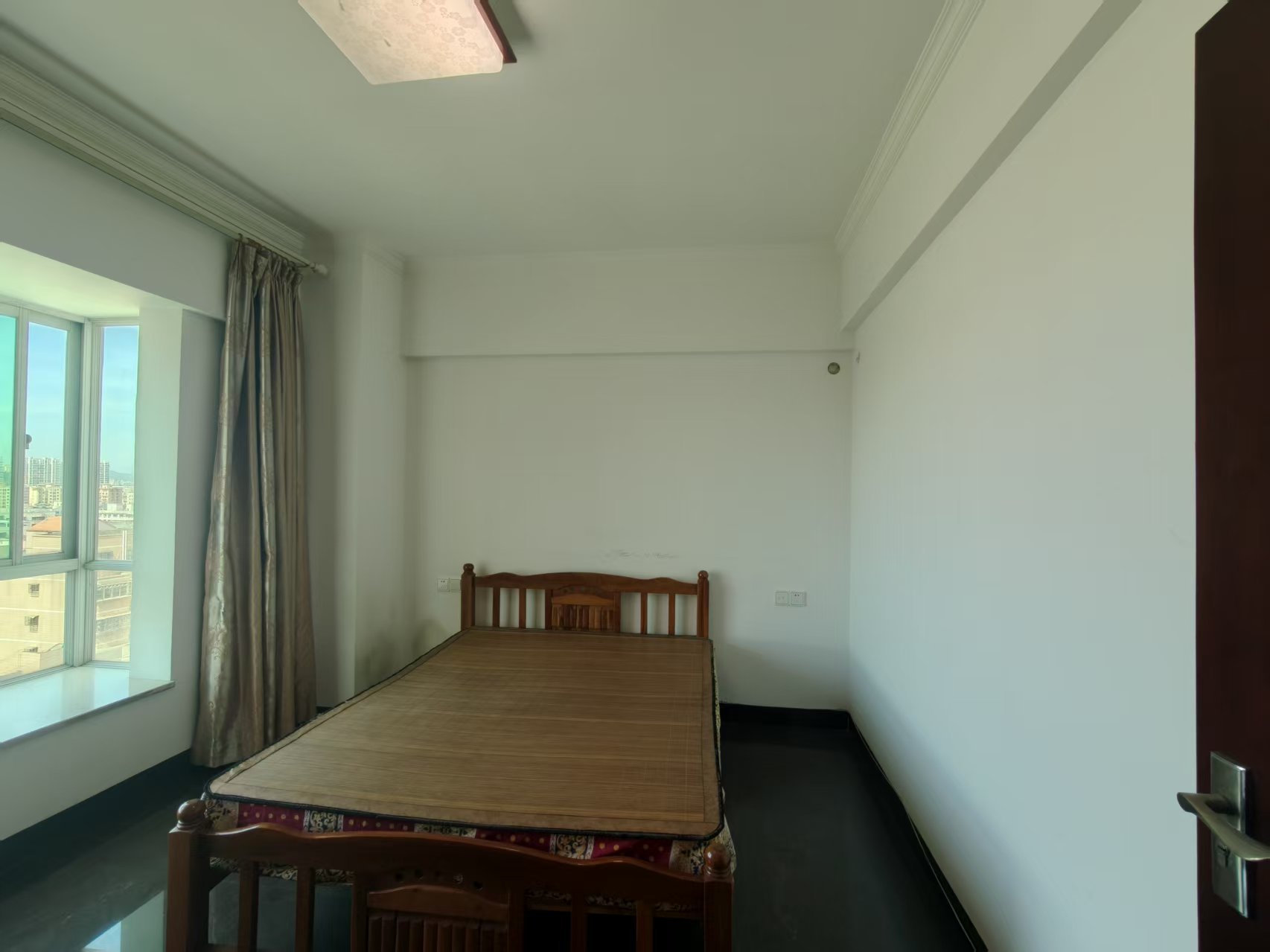 金鼎花苑（金鼎中心商厦）  2室2厅1卫   1800.00元/月