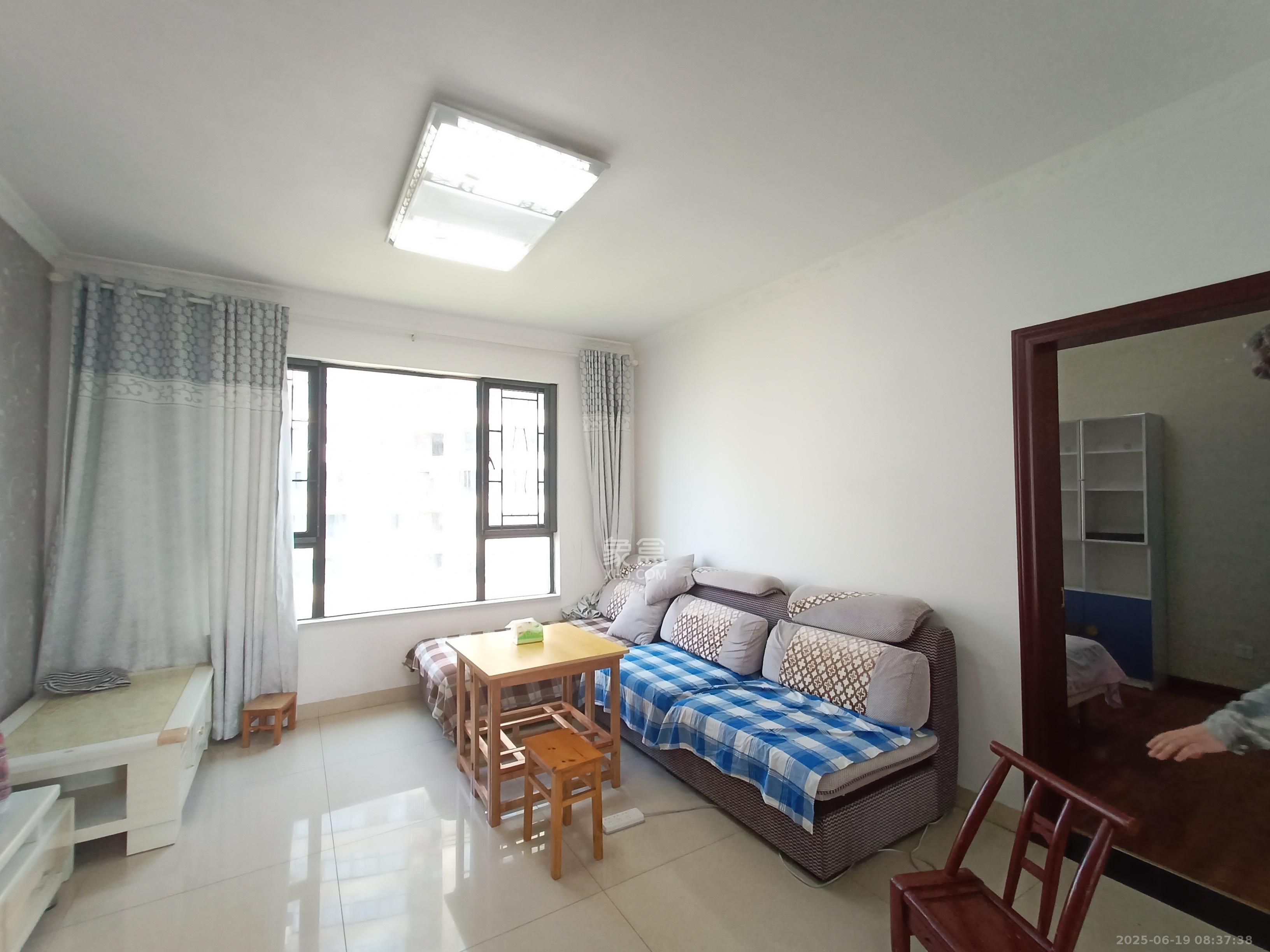 长房时代城 2室2厅1卫 2800.0元/月 长房时代城 2室2厅1卫 2800.0元/月室内图