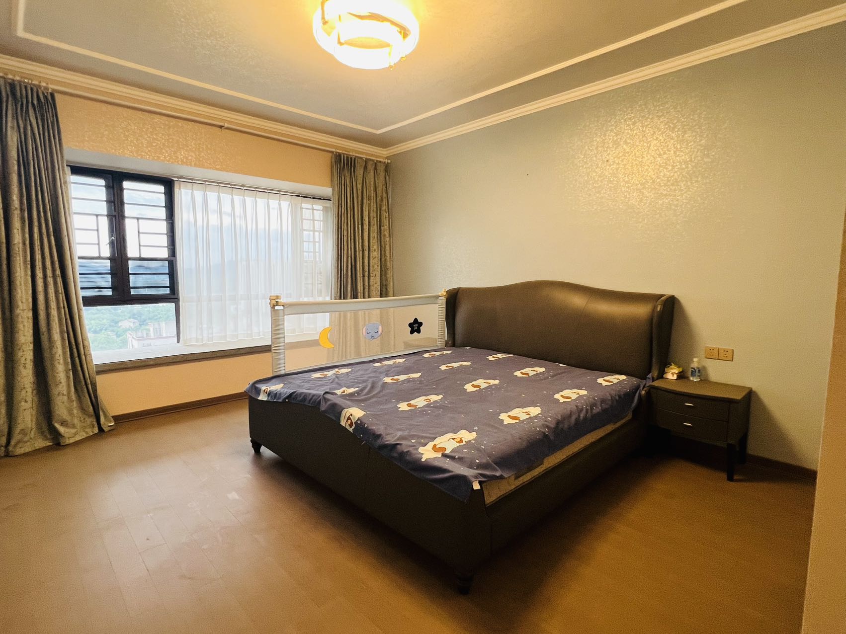 碧桂园 5室2厅3卫 210.0万 碧桂园 5室2厅3卫 210.0万室内图