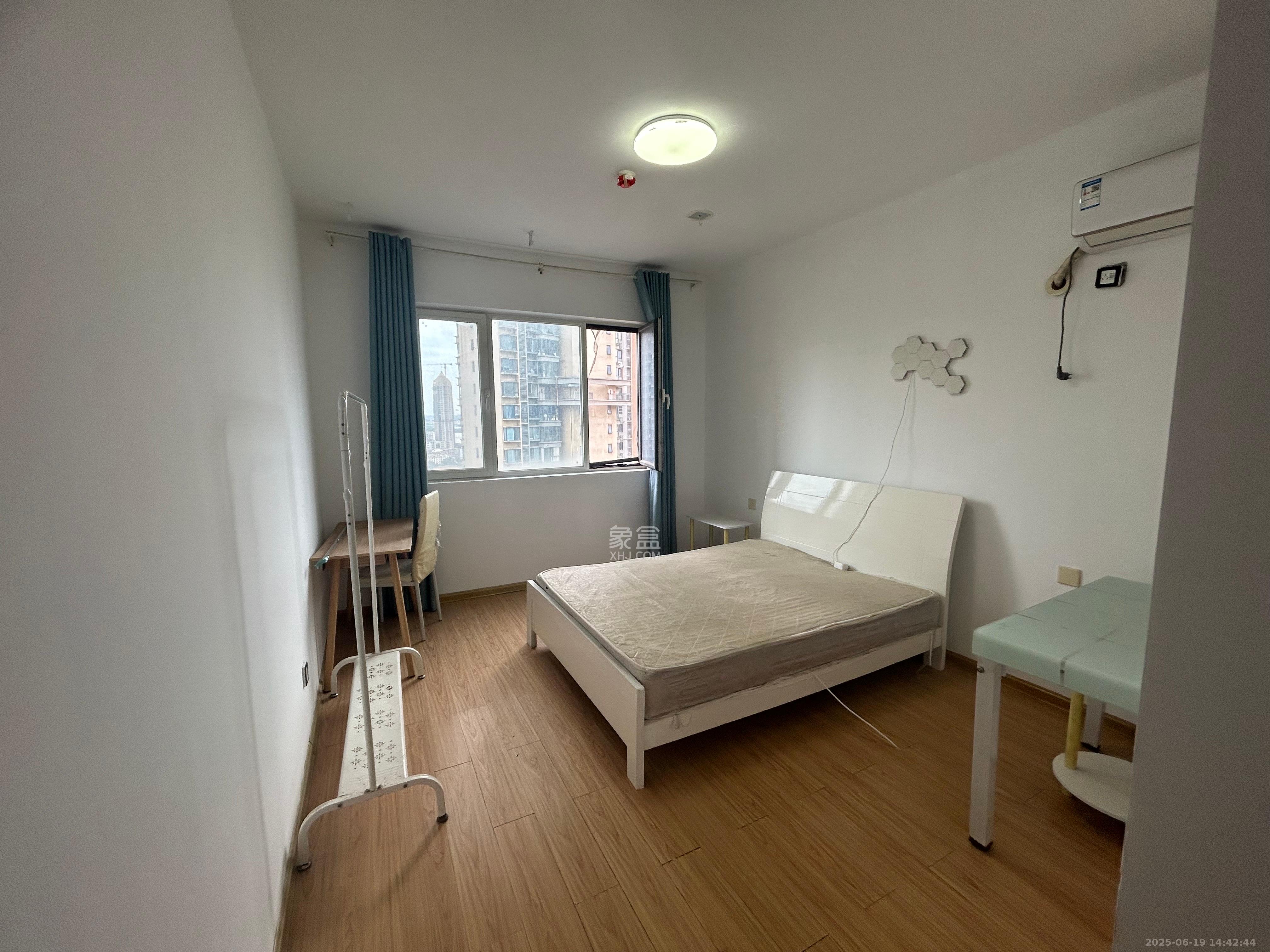 北辰三角洲E6区 4室2厅2卫 4500.0元/月 北辰三角洲E6区 4室2厅2卫 4500.0元/月室内图