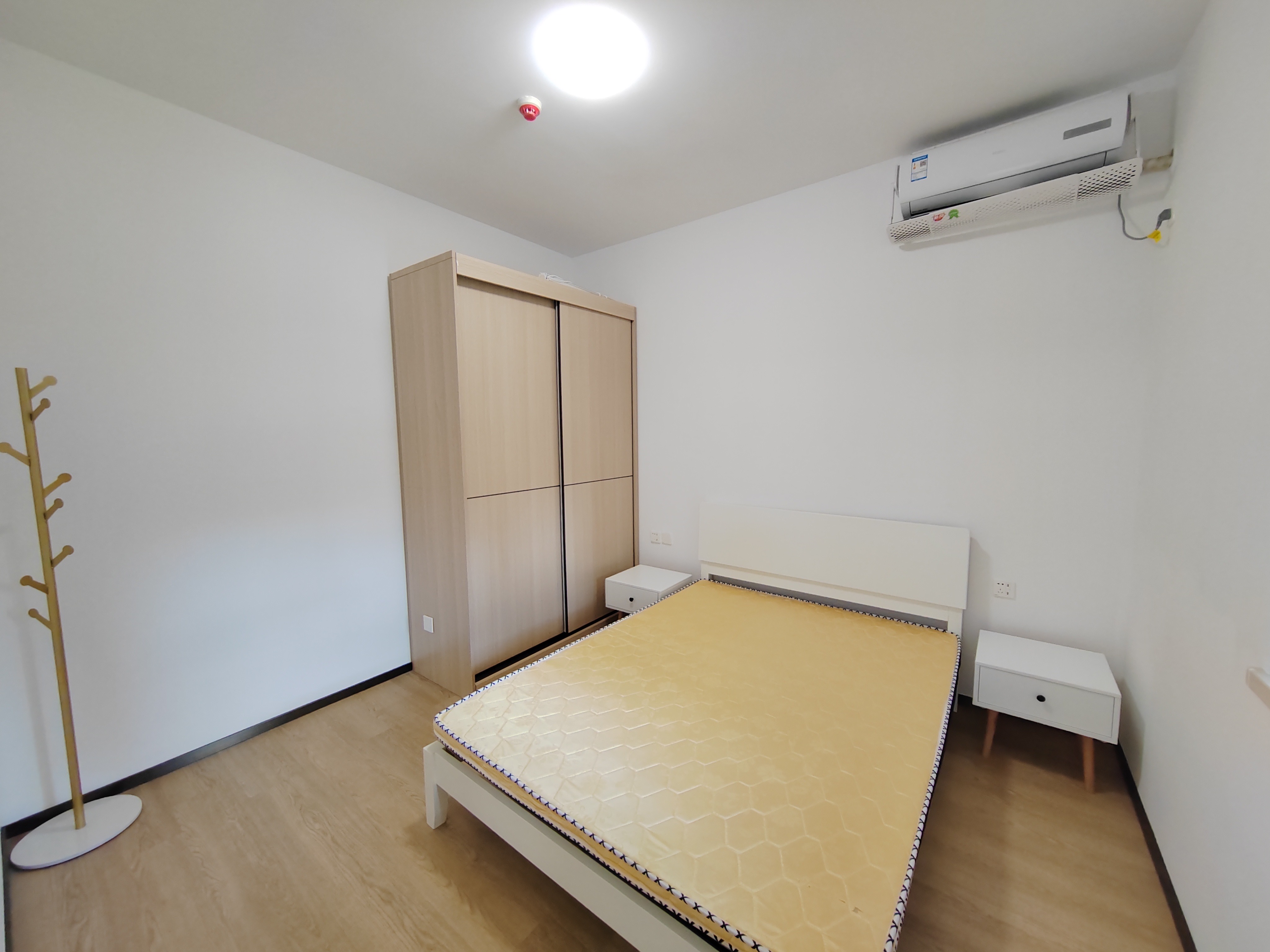 华润中心二期东悦府 2室1厅1卫 4100.0元/月 华润中心二期东悦府 2室1厅1卫 4100.0元/月室内图