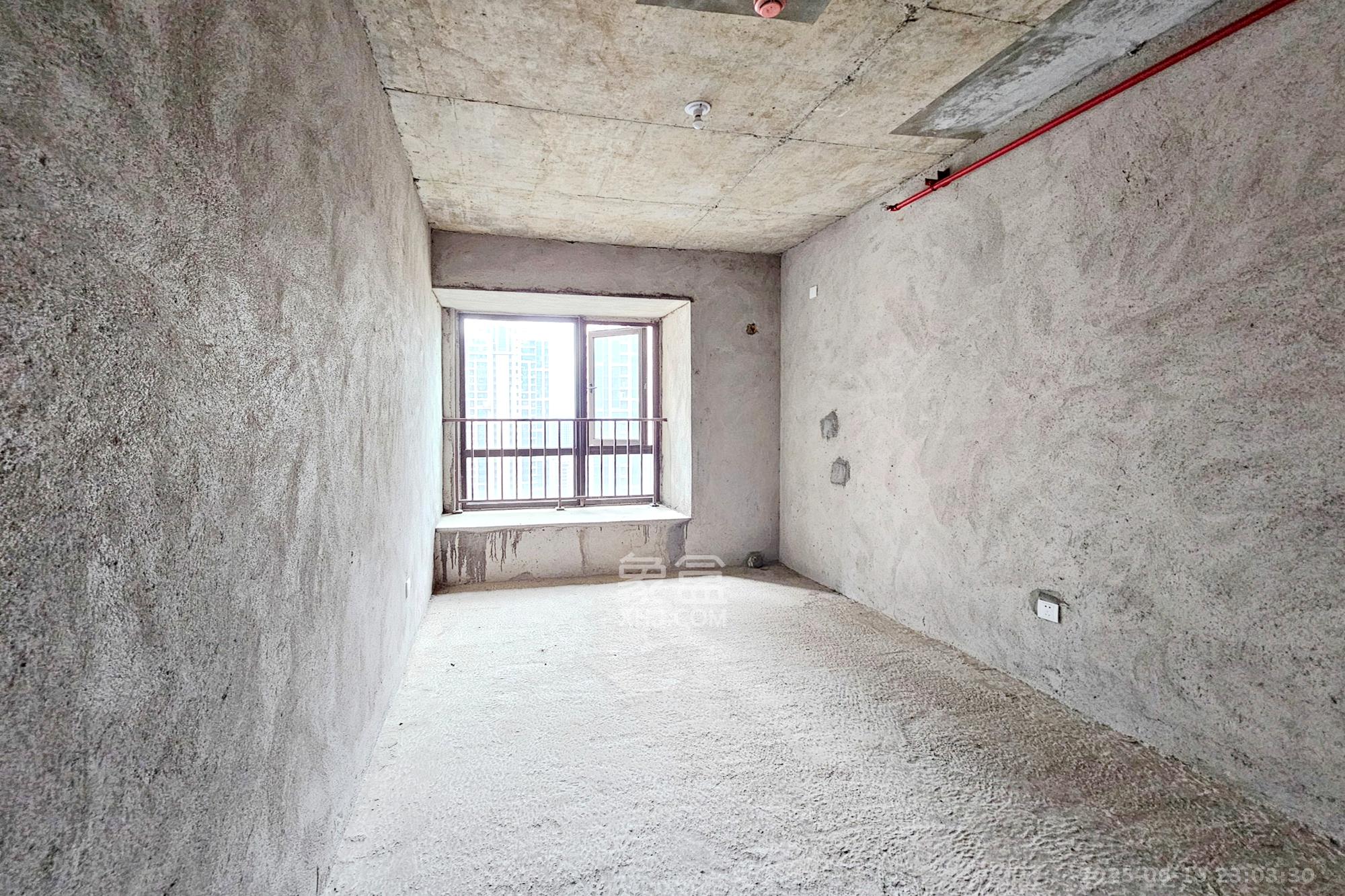 明昇壹城(明昇时代广场)二期  5室2厅3卫    218.0万 明昇壹城(明昇时代广场)二期  5室2厅3卫    218.0万卧室