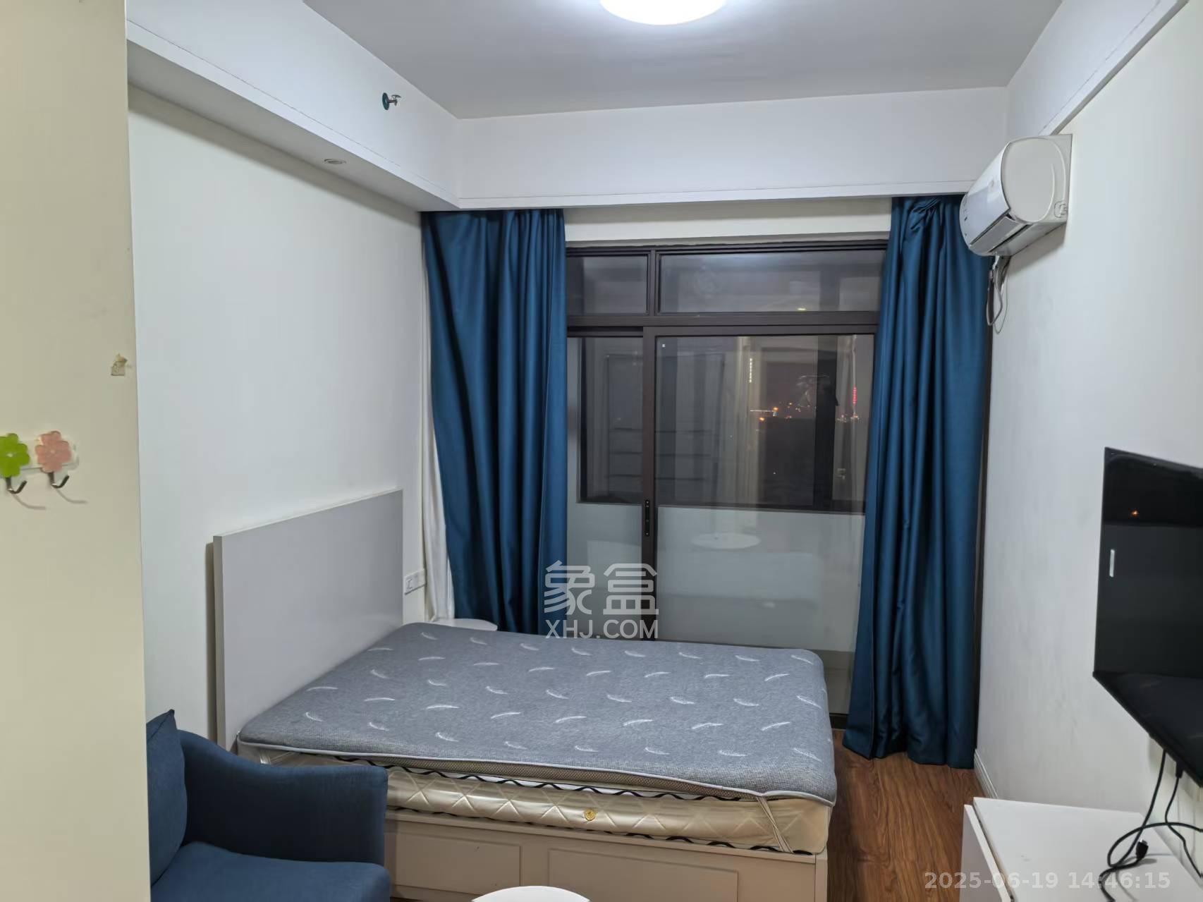 中建信和城  1室1厅1卫    1400.0元/月 中建信和城  1室1厅1卫    1400.0元/月