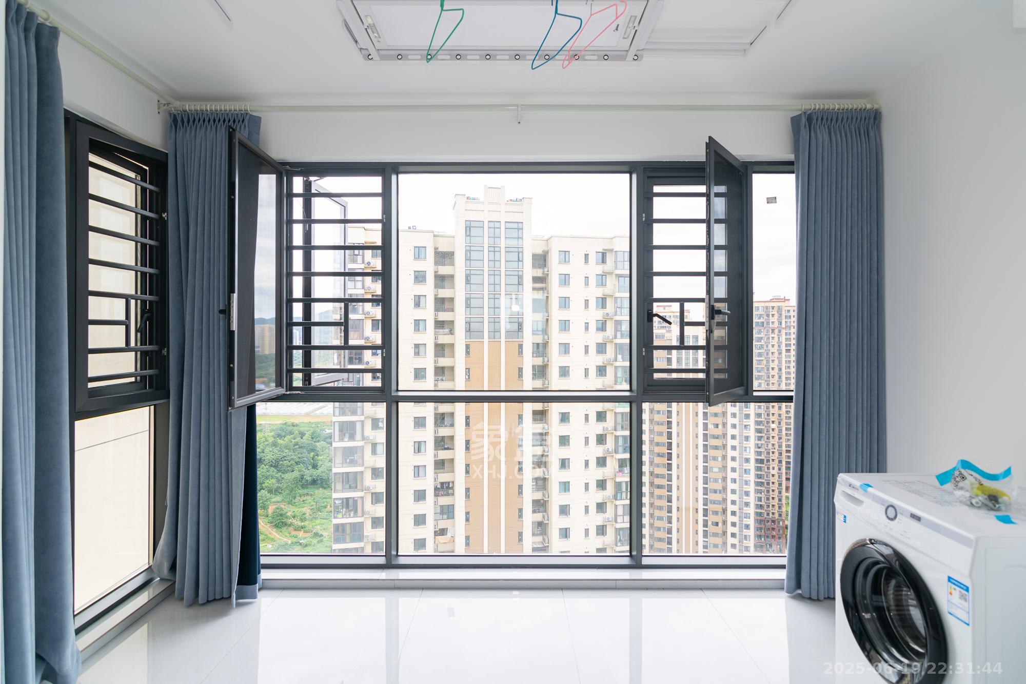 美的翰城 4室2厅2卫 88.0万 美的翰城 4室2厅2卫 88.0万阳台