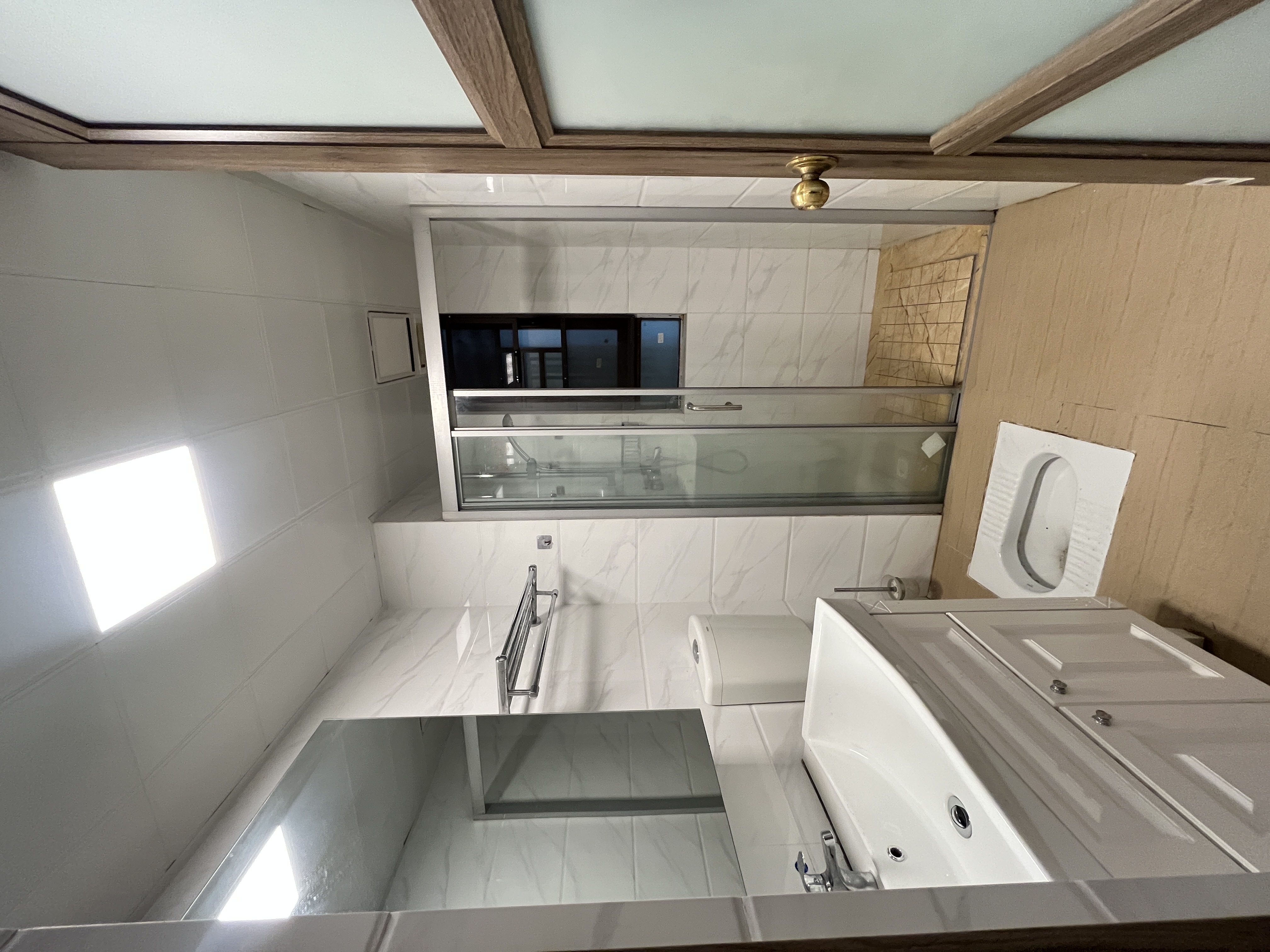 华耀碧桂园十里江湾誉峯 3室2厅2卫 65.8万 华耀碧桂园十里江湾誉峯 3室2厅2卫 65.8万客厅