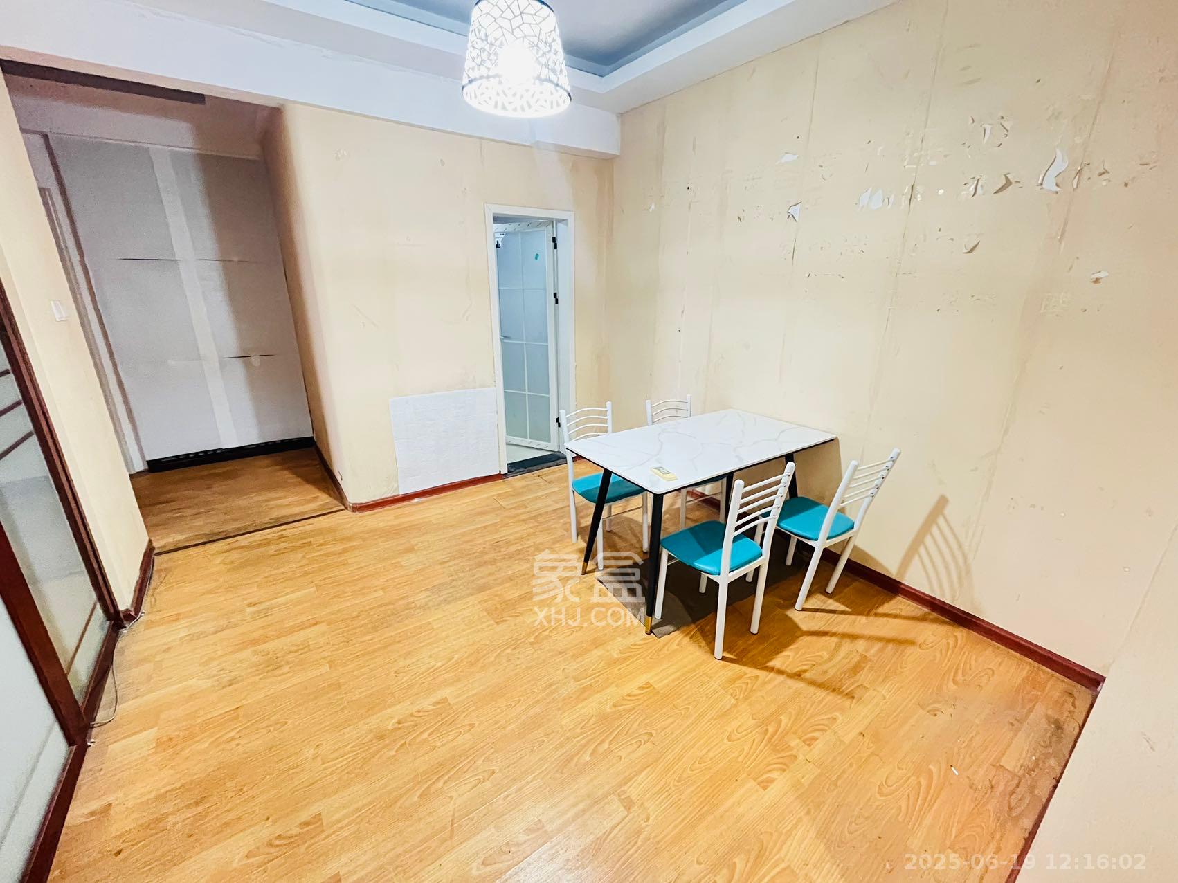 建发汇金国际  2室2厅1卫   2300.00元/月室内图