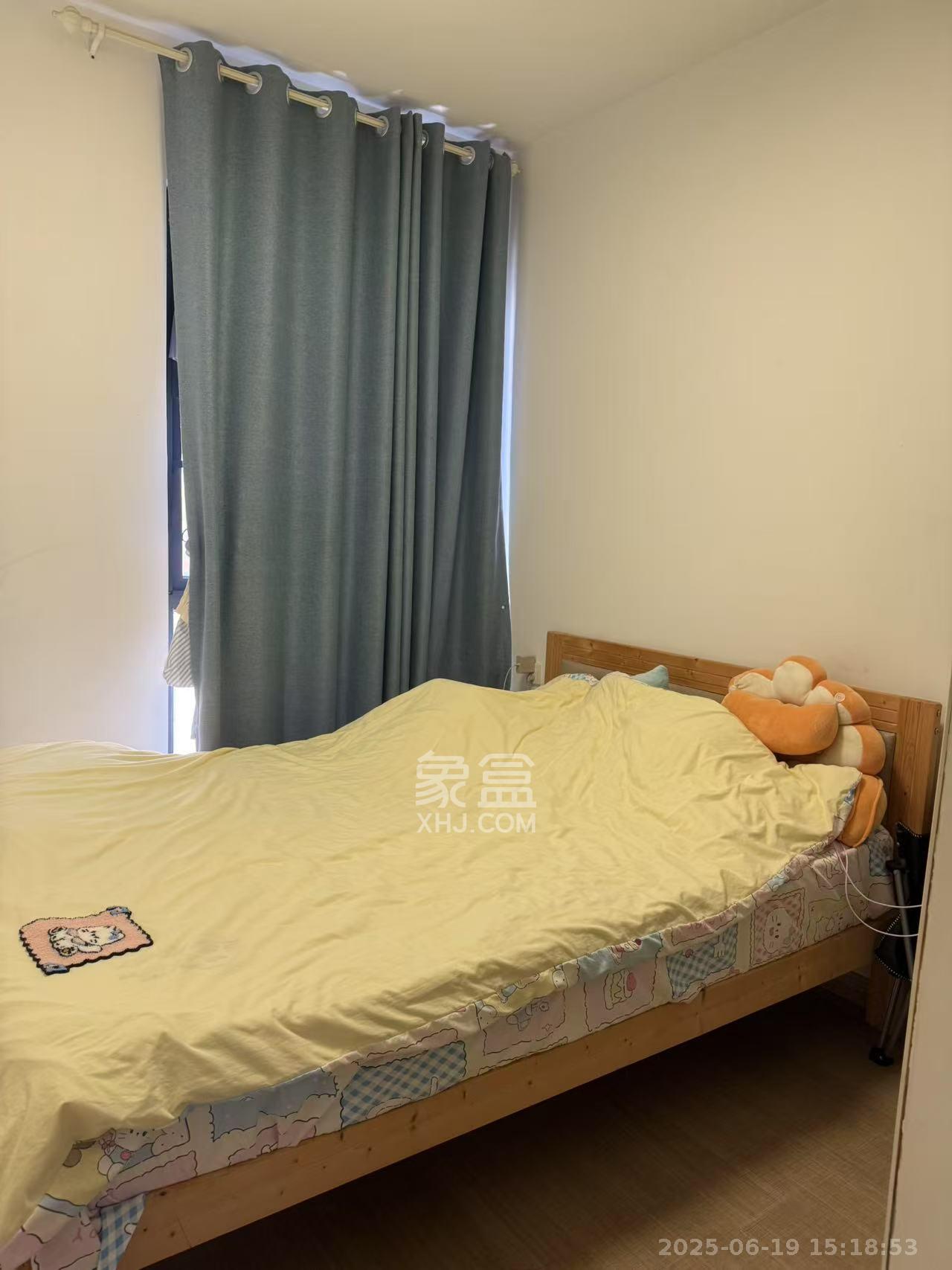 欧亚达国际广场  2室1厅1卫   2400.00元/月室内图