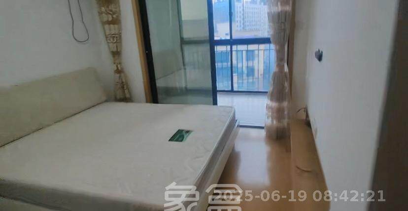 水岸天际（一期、二期）  2室2厅1卫   1800.00元/月室内图