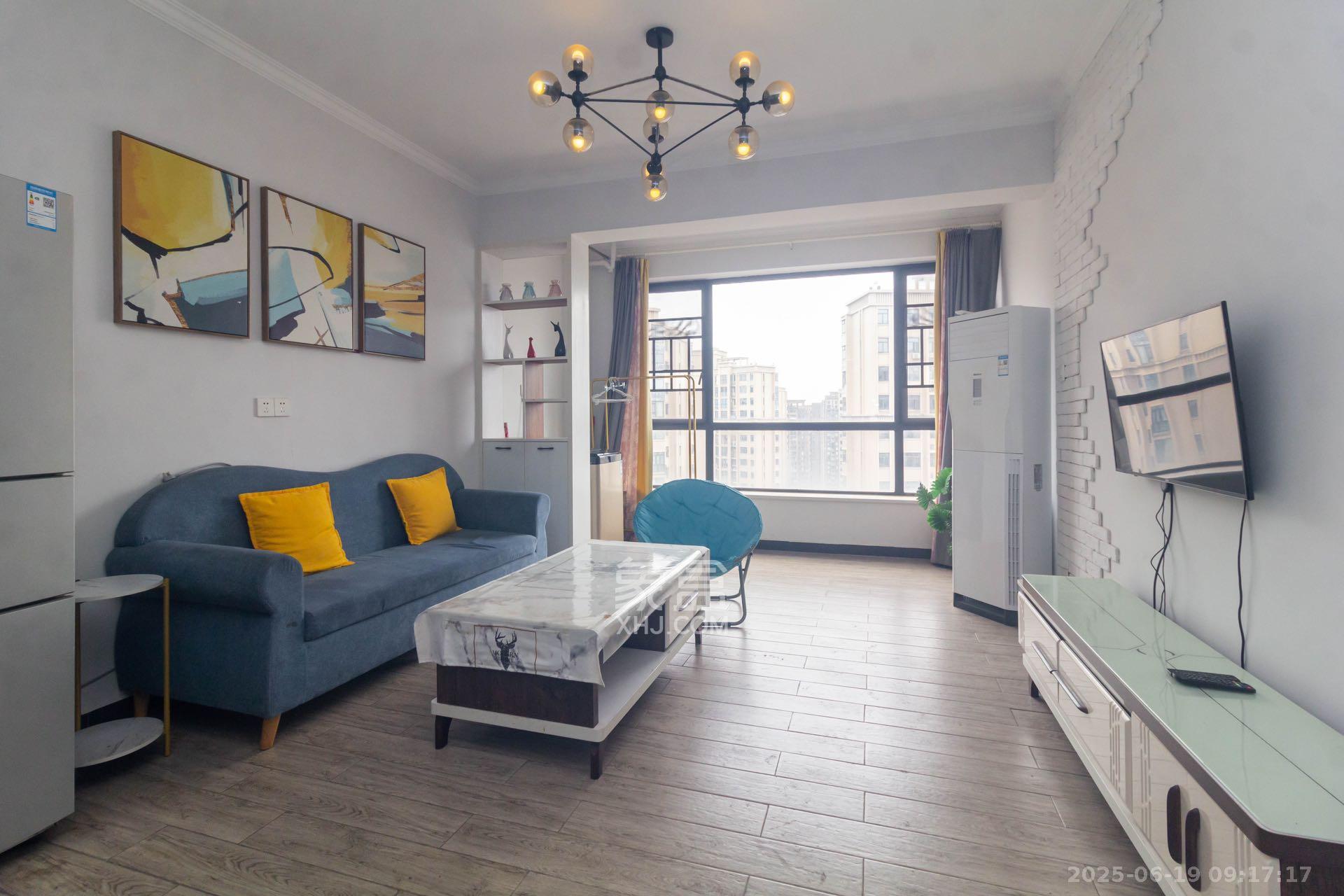 辉煌国际城二期 3室2厅1卫 2800.0元/月 辉煌国际城二期 3室2厅1卫 2800.0元/月室内图