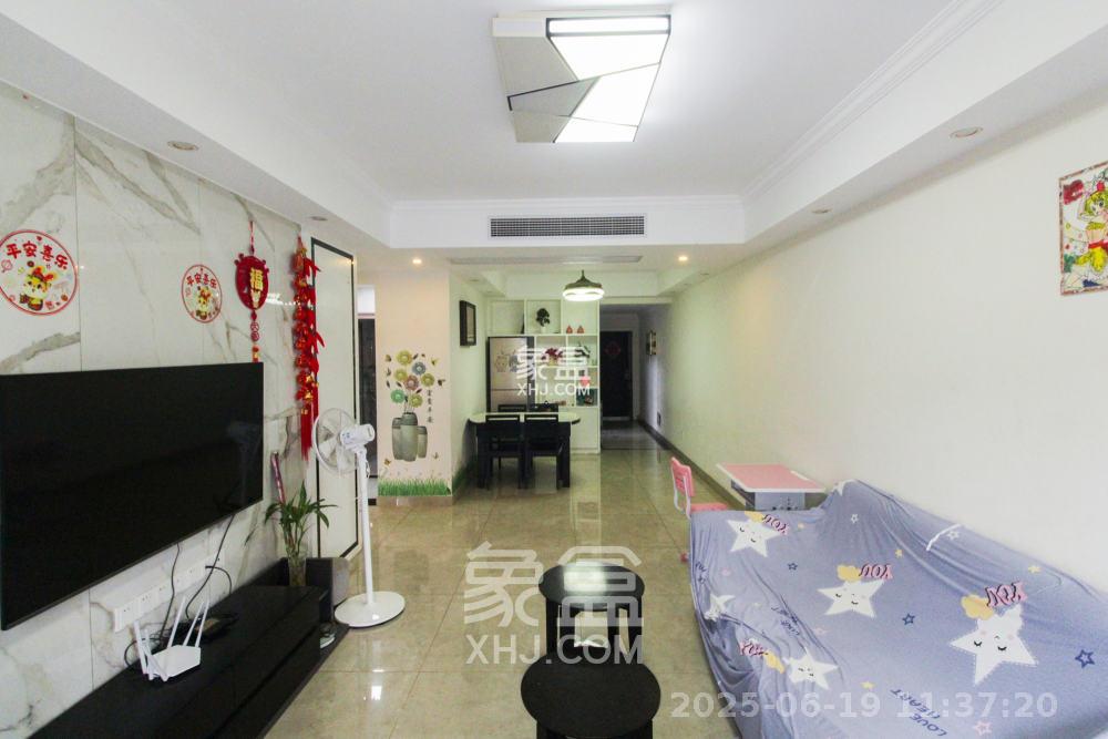 南城印象  3室2厅1卫    2300.0元/月 南城印象  3室2厅1卫    2300.0元/月室内图