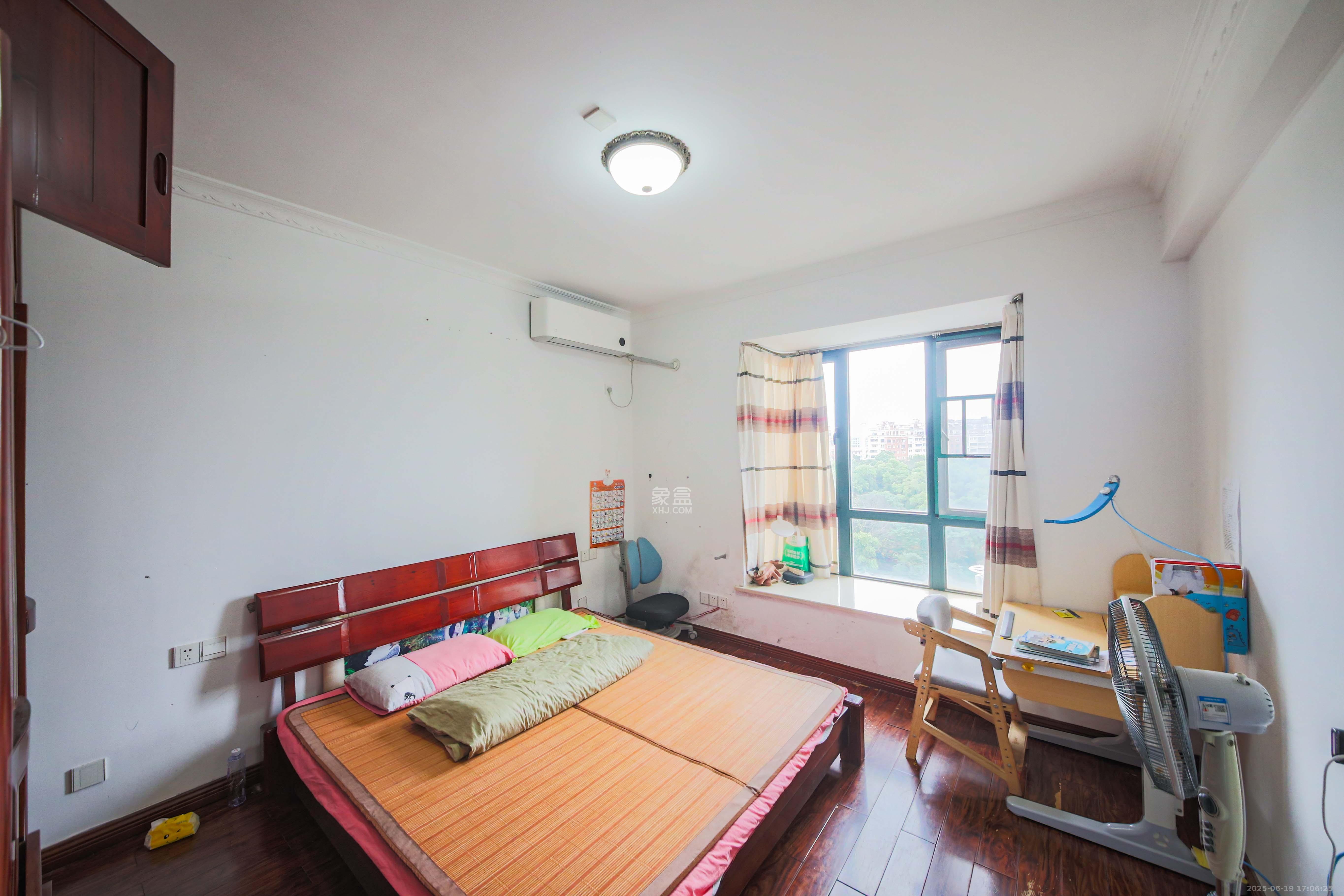 长沙欧洲城  3室2厅1卫    114.0万卧室