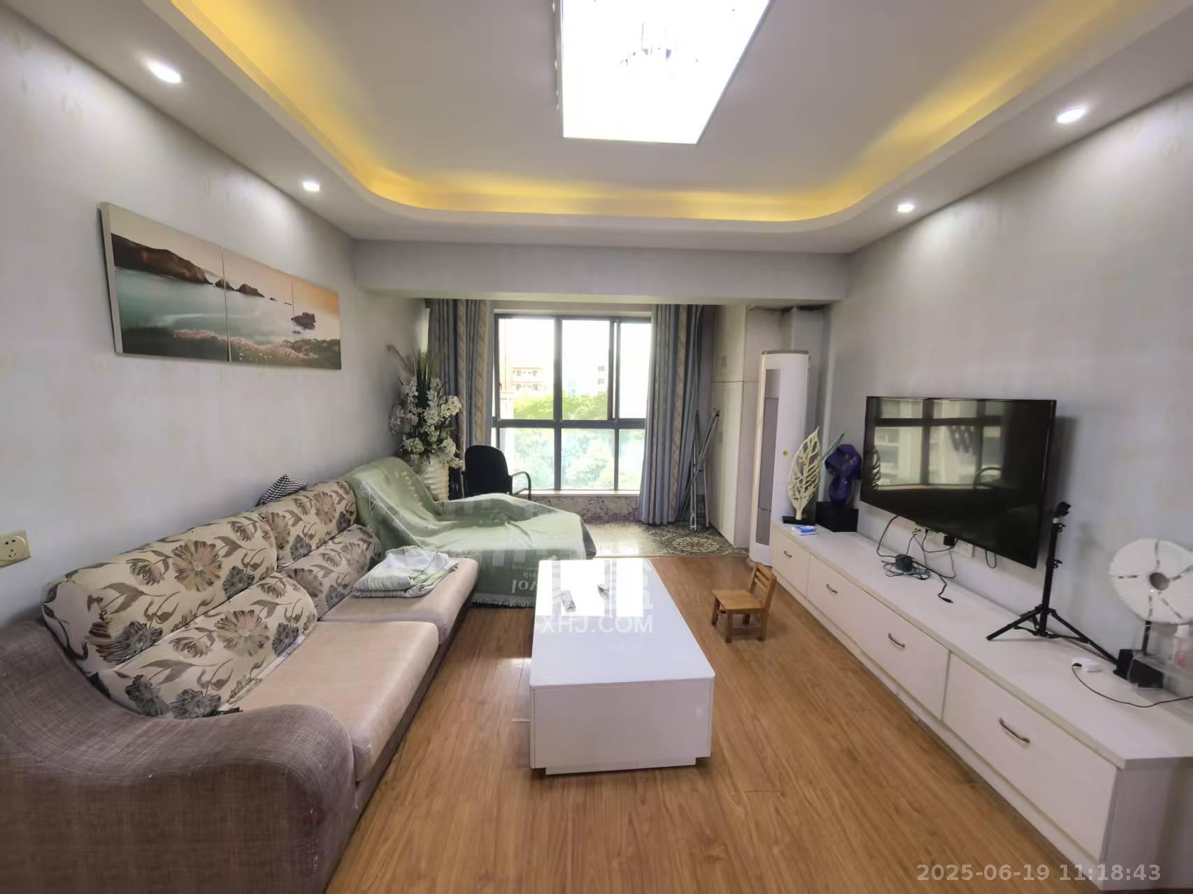 上海城小区 2室2厅1卫 1800.0元/月 上海城小区 2室2厅1卫 1800.0元/月室内图